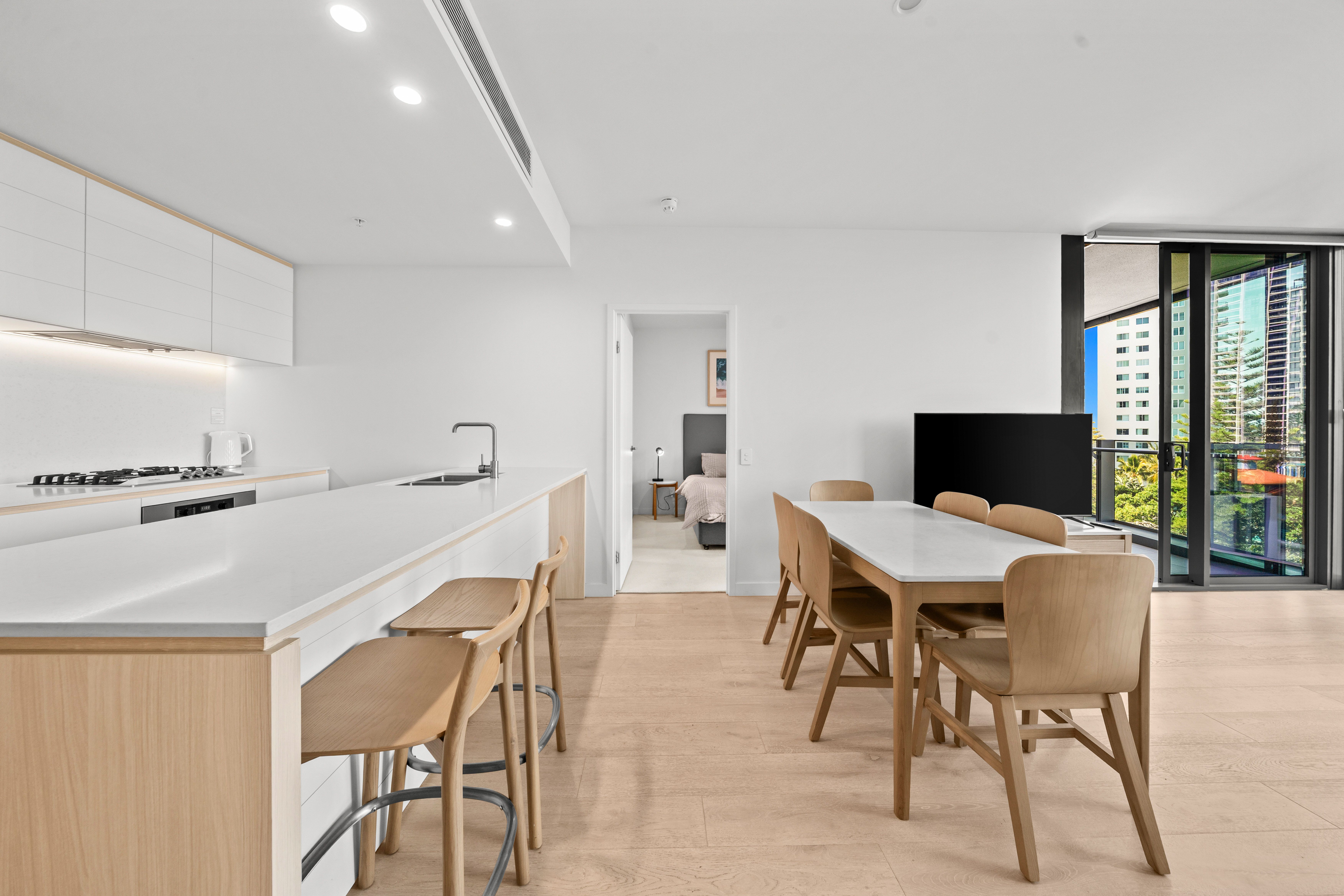 504/12 Philip Avenue, Broadbeach, QLD 4218
