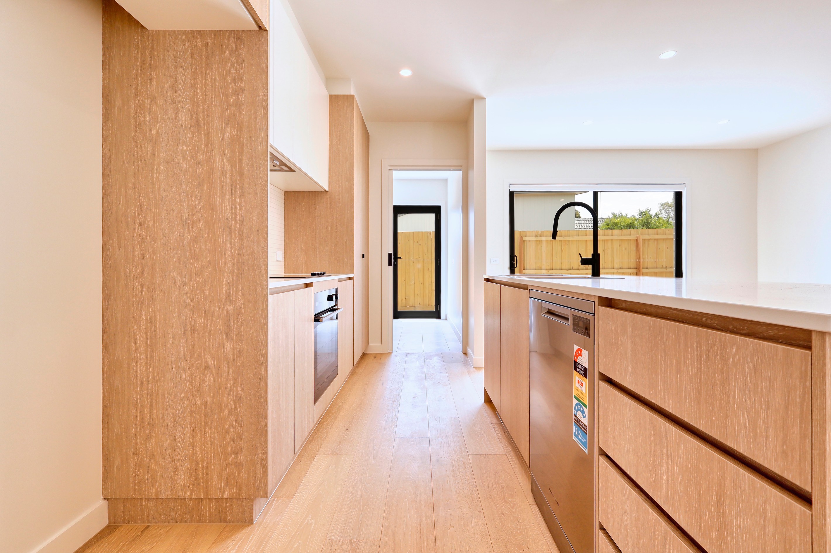 37B Canopus Crescent, Lara, VIC 3212