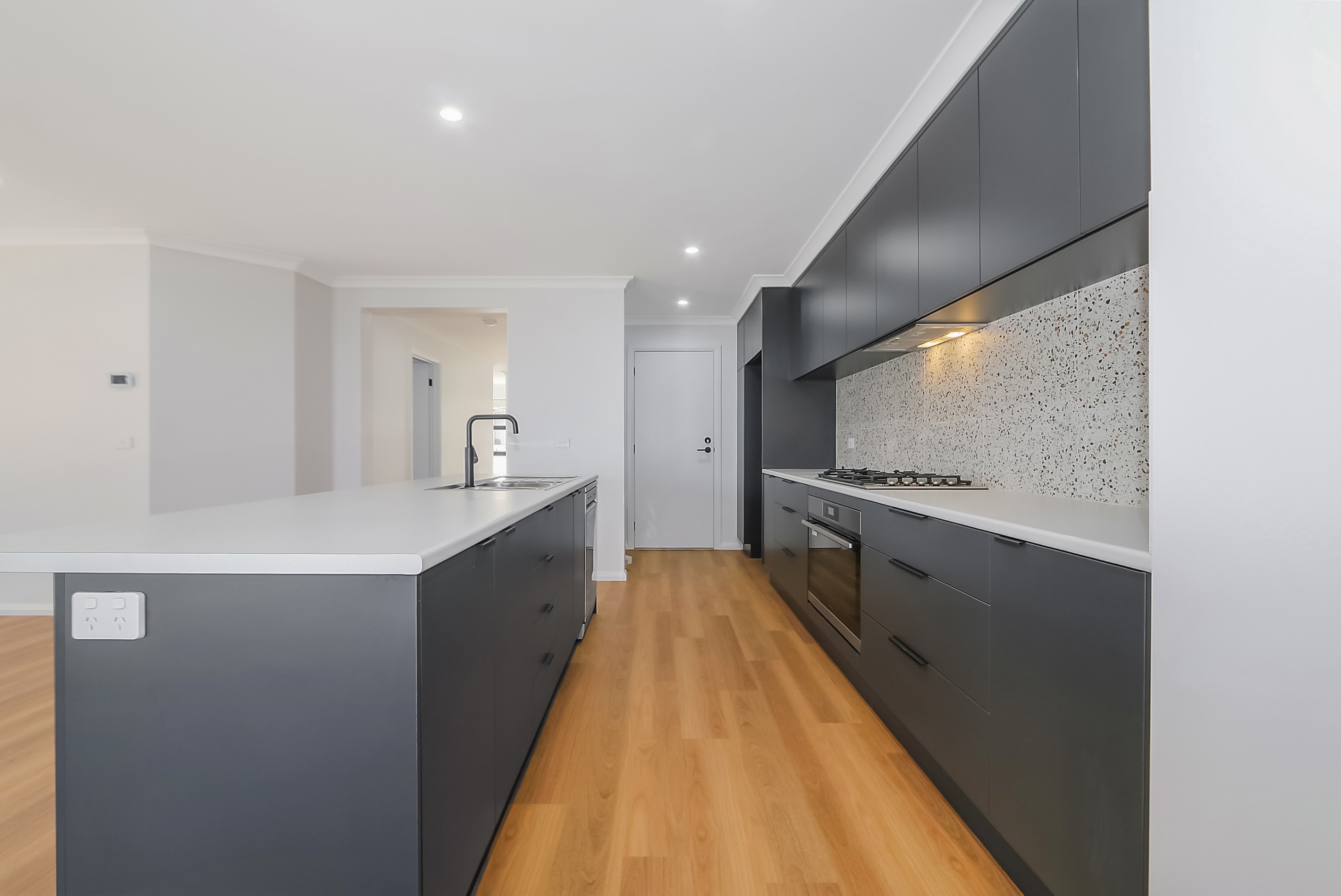 6 Selby Street, Thurgoona, NSW 2640