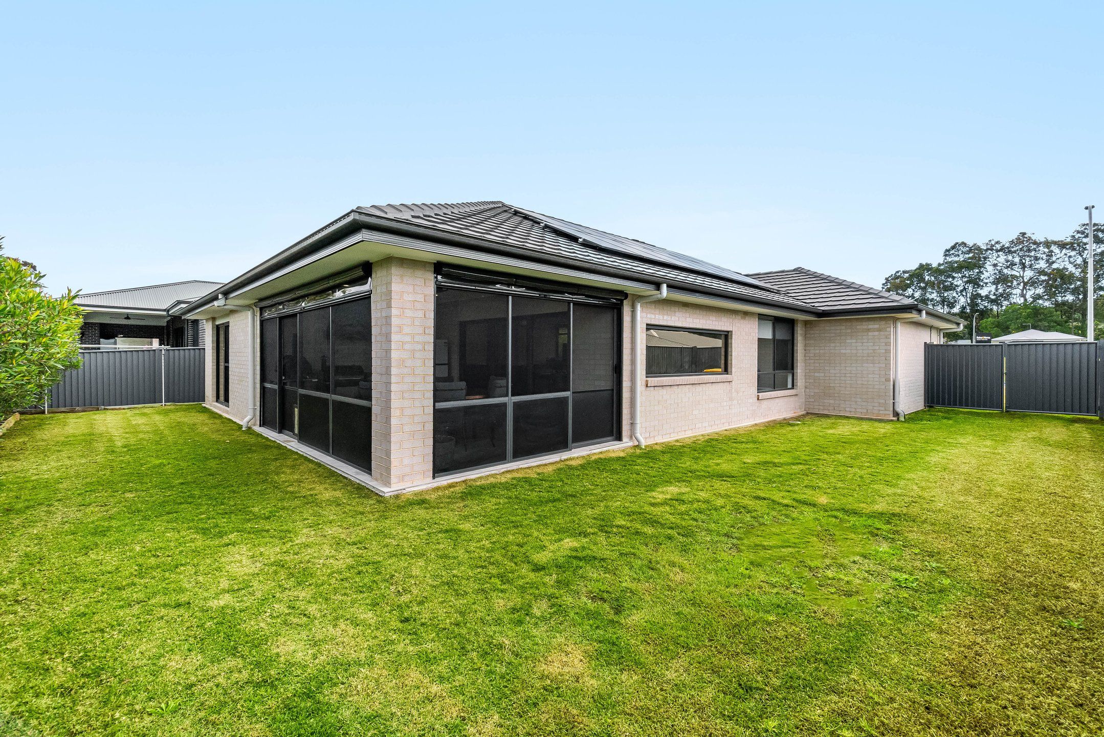 5 Kintyre Close — photo 15 of 21
