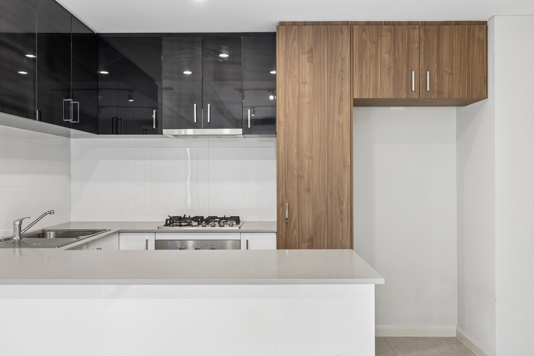 4/389 Daly Street — photo 5 of 17