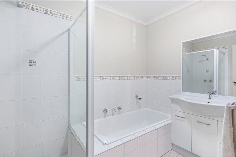 23 Lacebark Court — photo 11 of 16