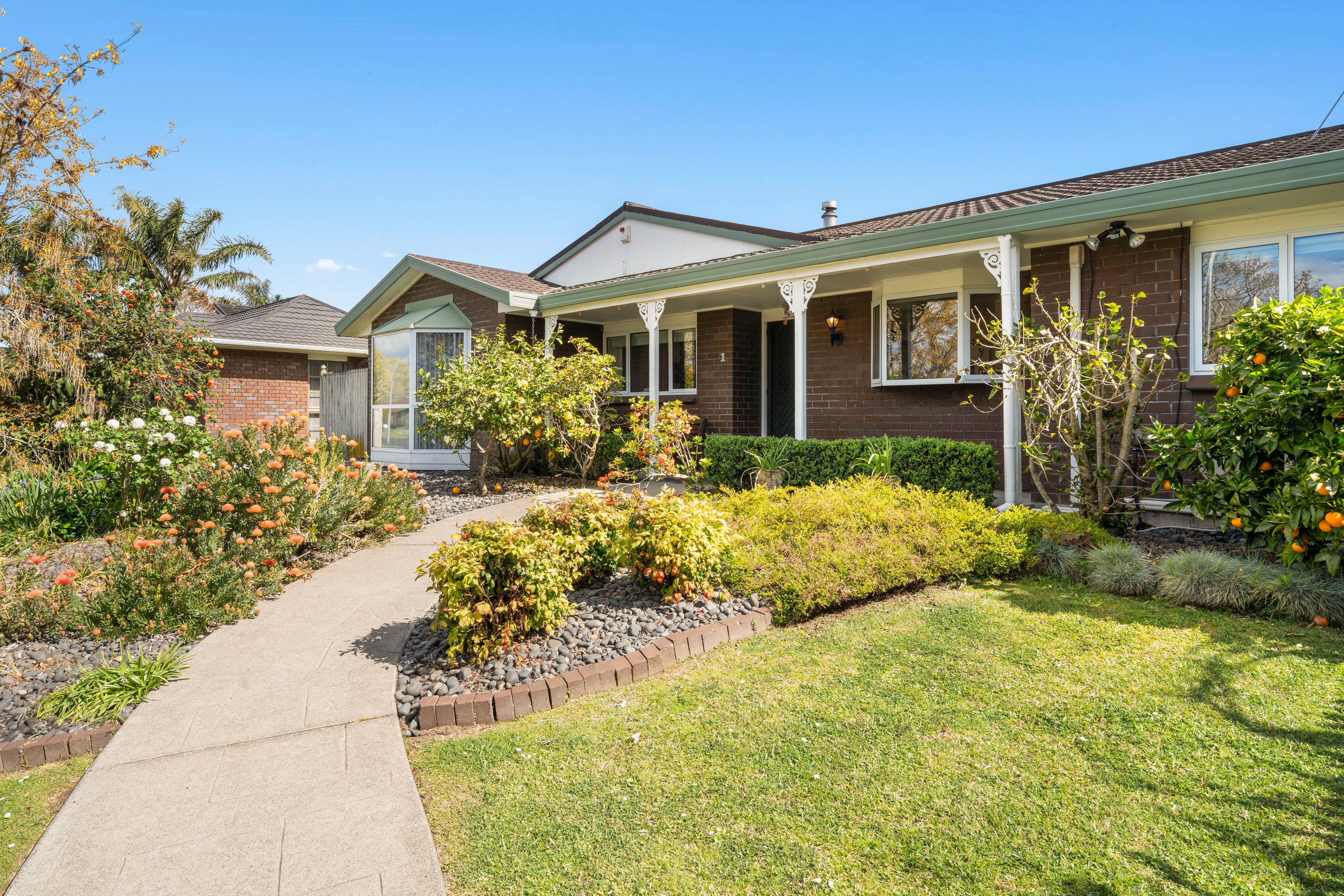 1 Donzella Place, Conifer Grove, Manukau City