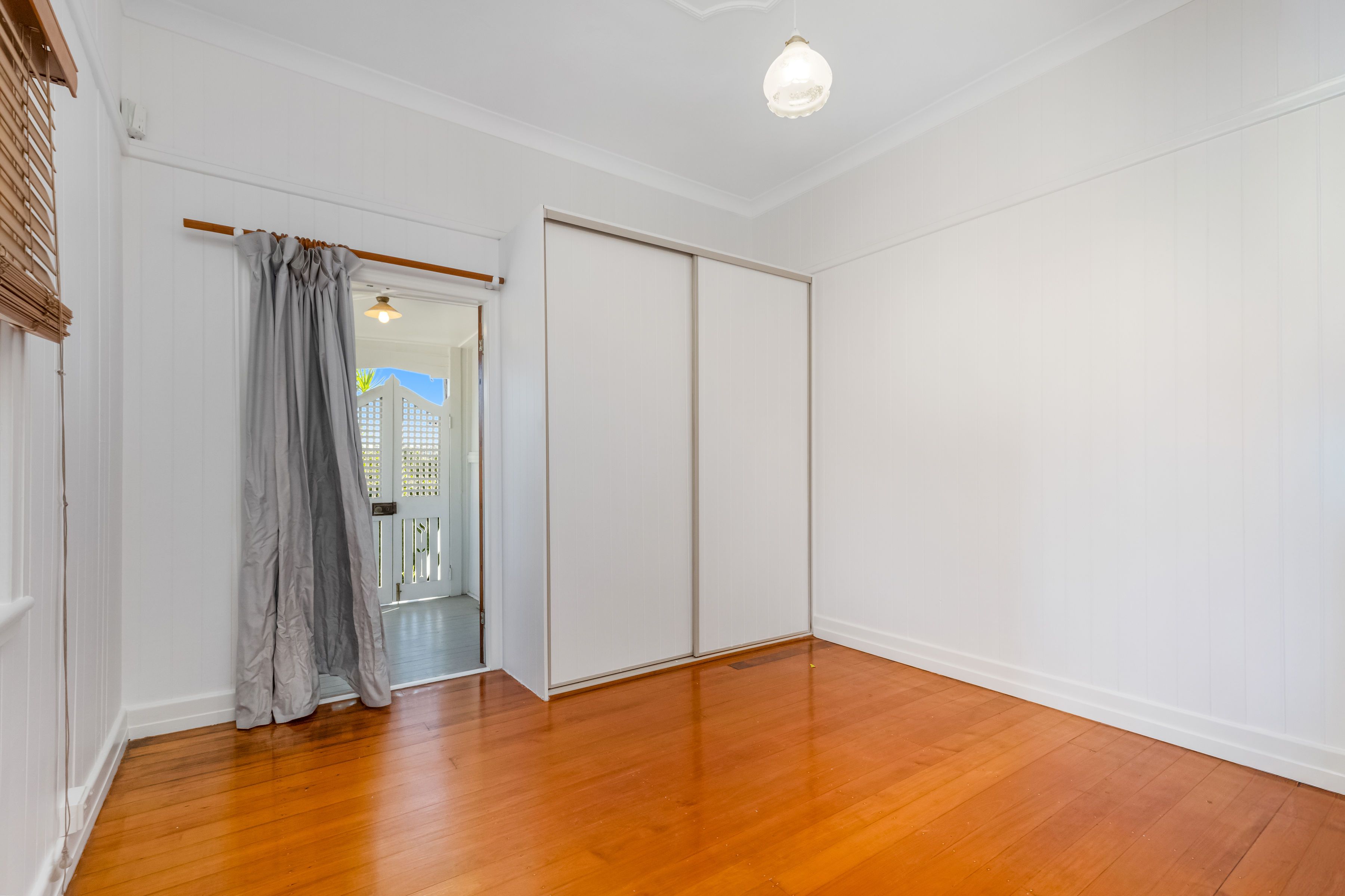 15 Auburn Street — photo 8 of 11