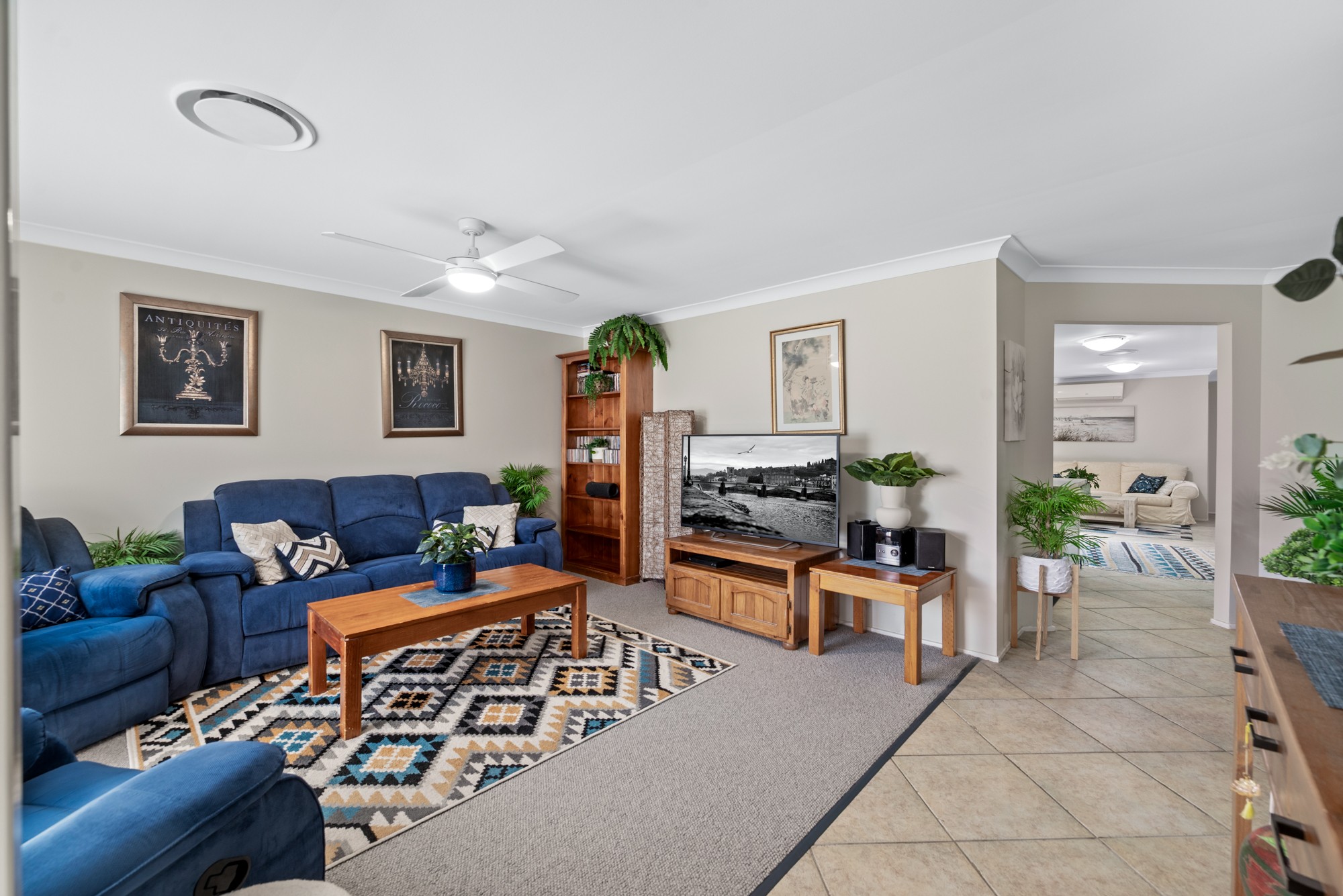 22 Pyramus Circuit, Rosemeadow, NSW 2560