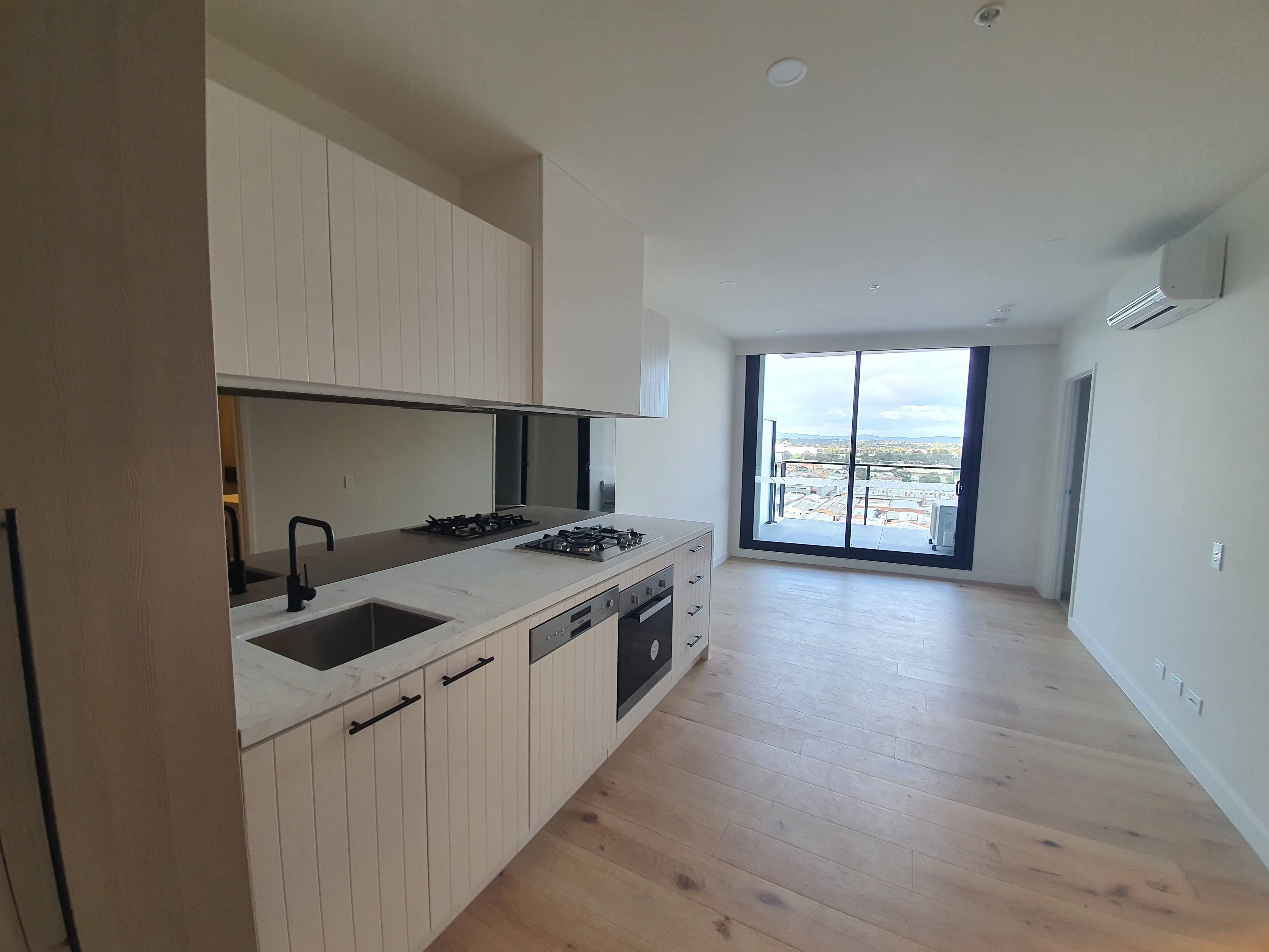 1013/868 Blackburn Road, Clayton, VIC 3168