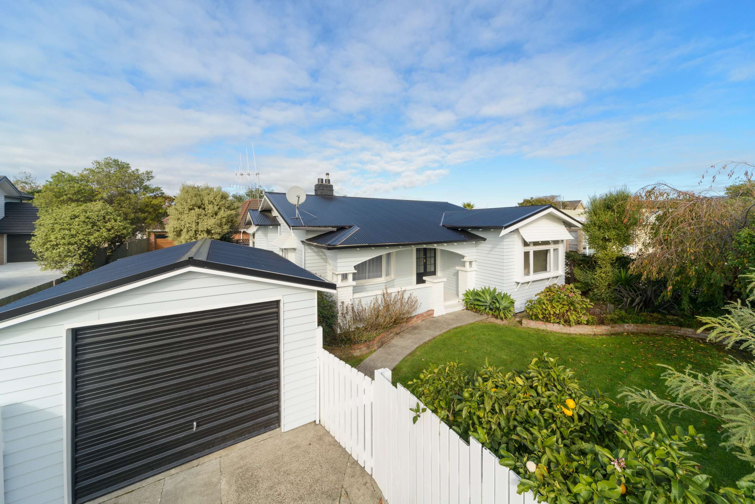 8 Rongopai Street Palmerston North City 4410 Hospital Cutie