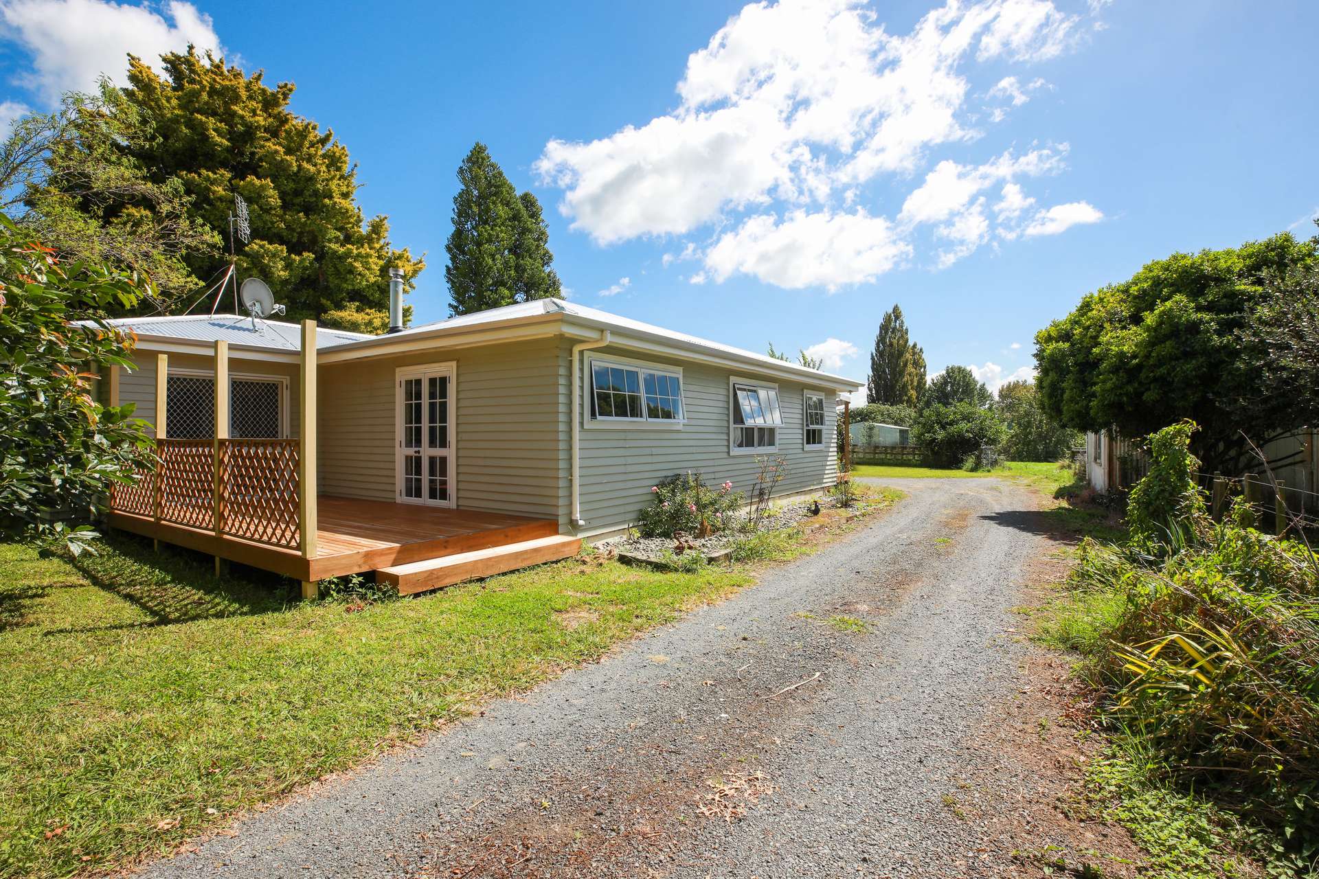 298 Te Kawa Road photo 5