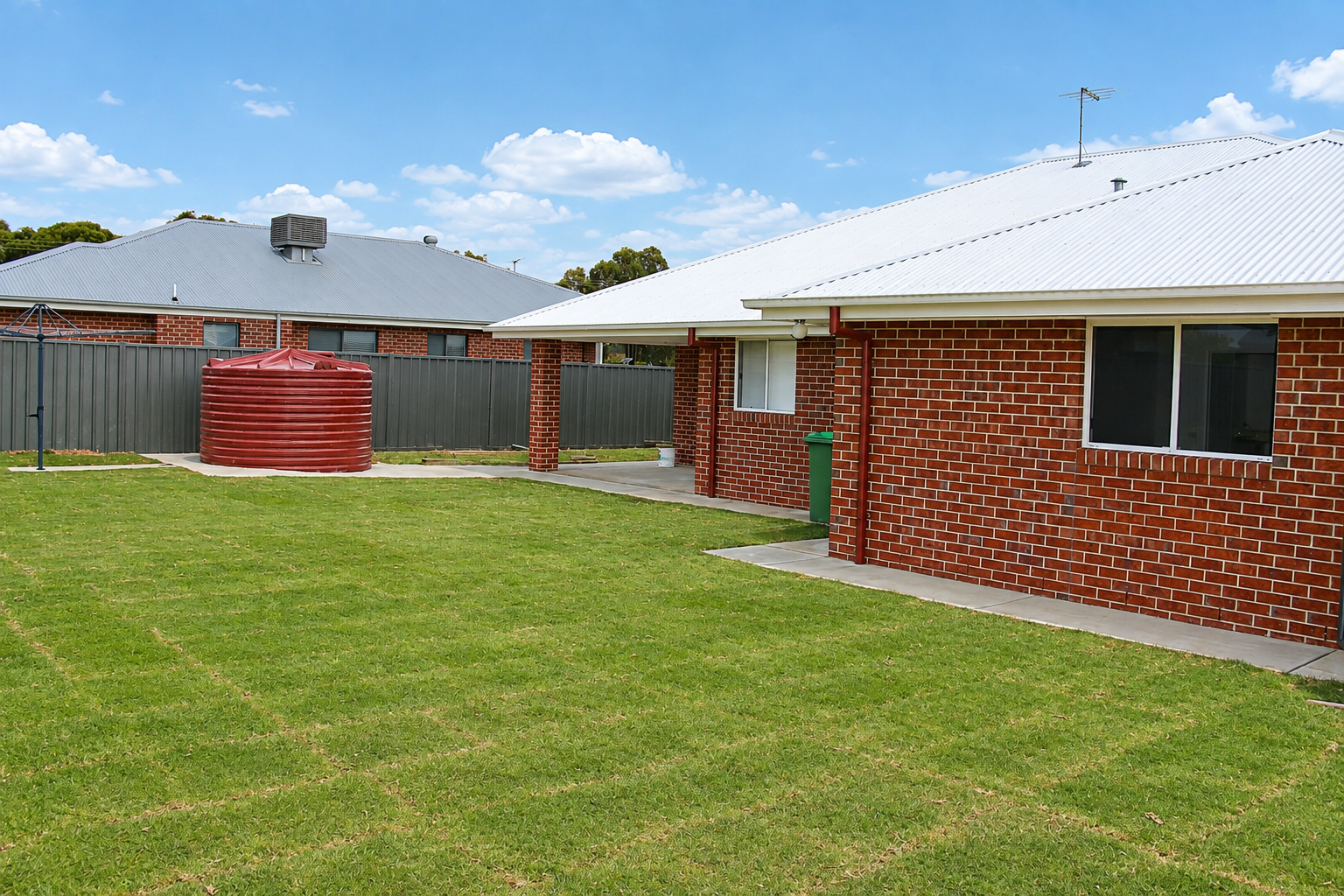 2 Yarra Mews, Thurgoona, NSW 2640