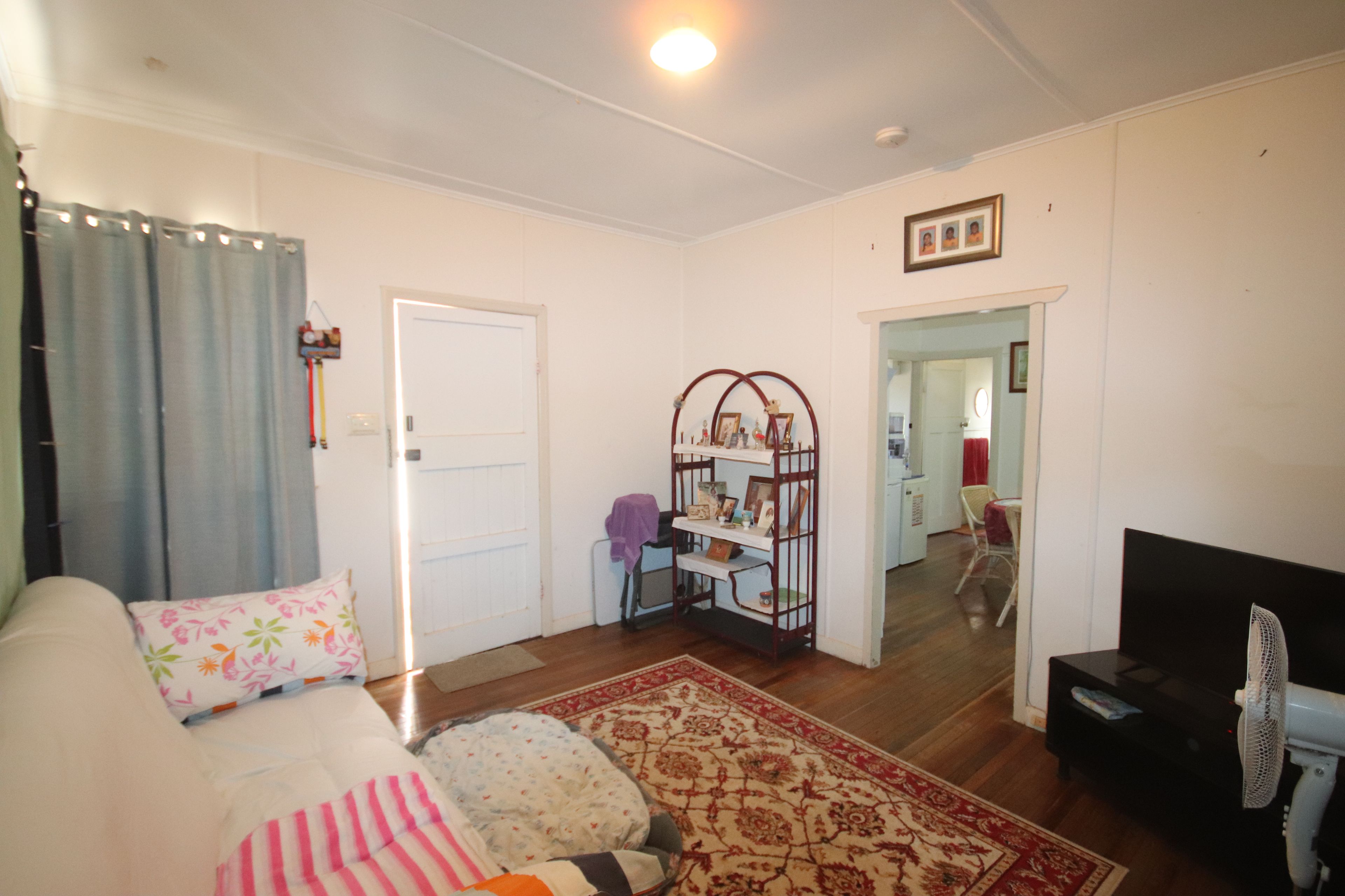 86 Lyons Street — photo 3 of 12