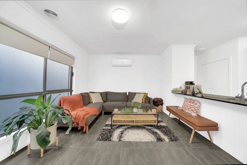 26 Spector Walk — photo 3 of 15