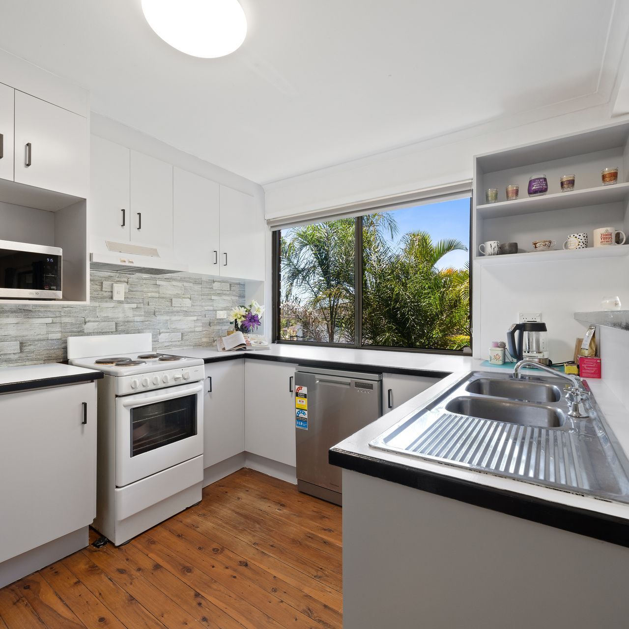 16 Acland Drive, Strathpine, QLD 4500
