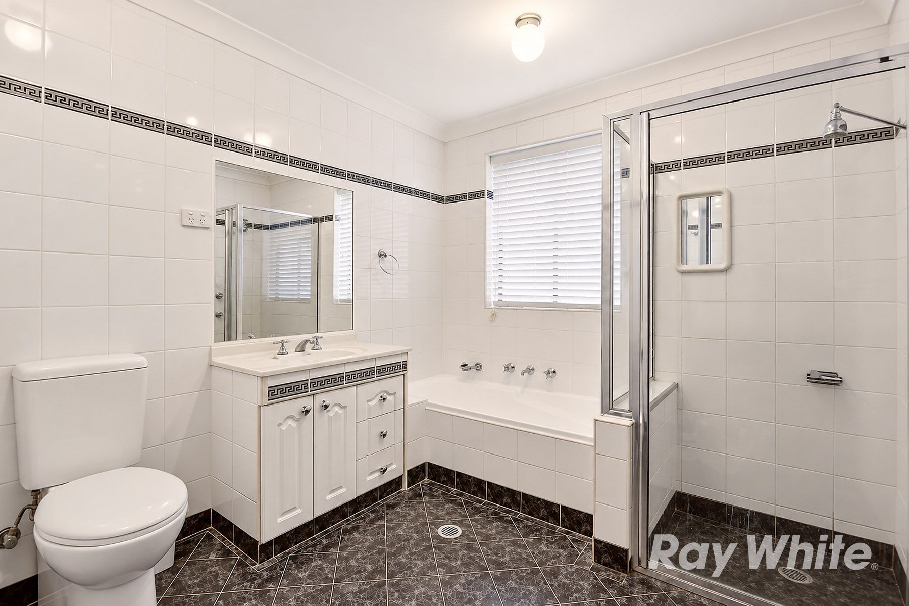98 Weaver Street — photo 10 of 14