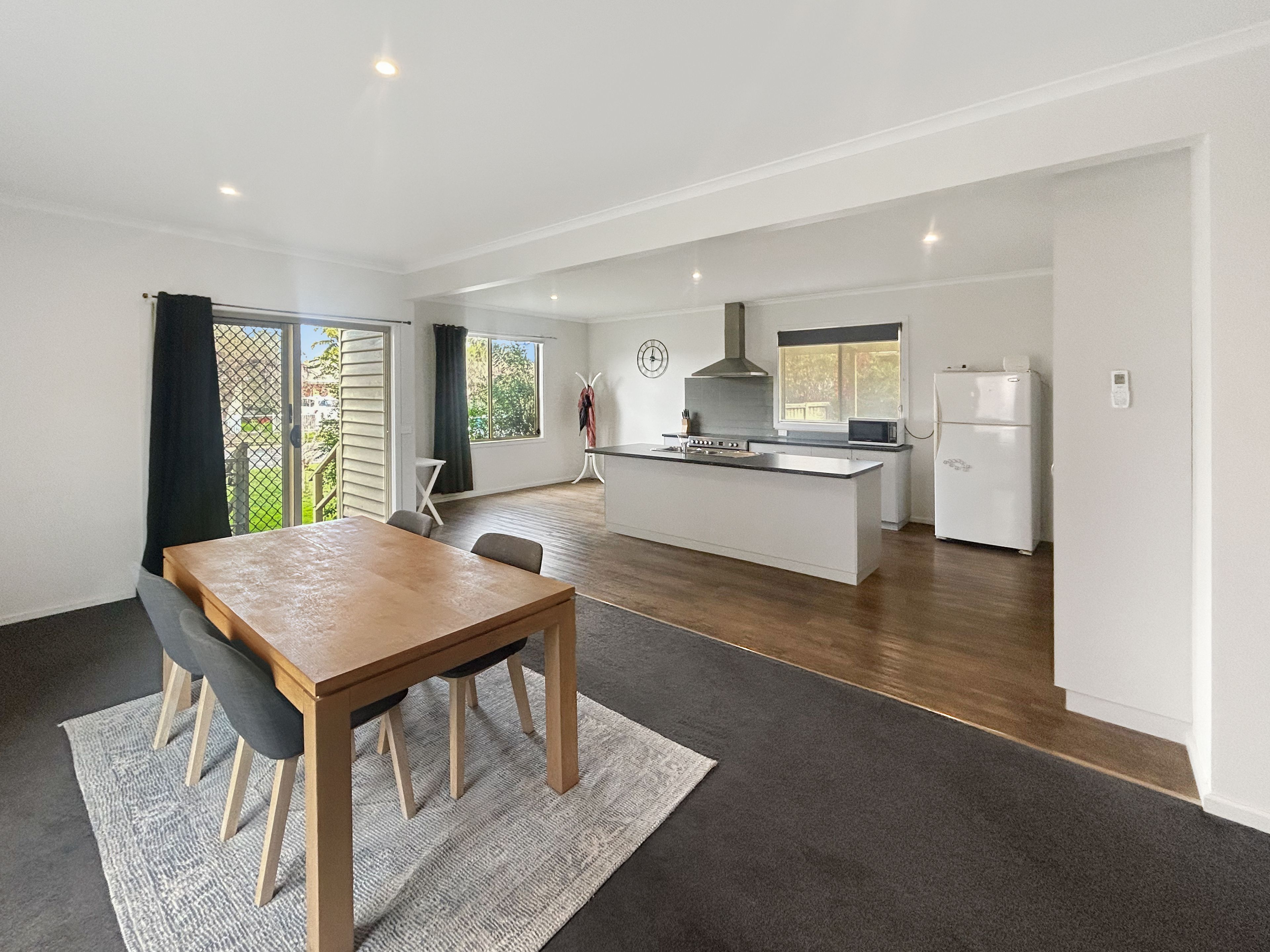 10 Albert Street — photo 3 of 9