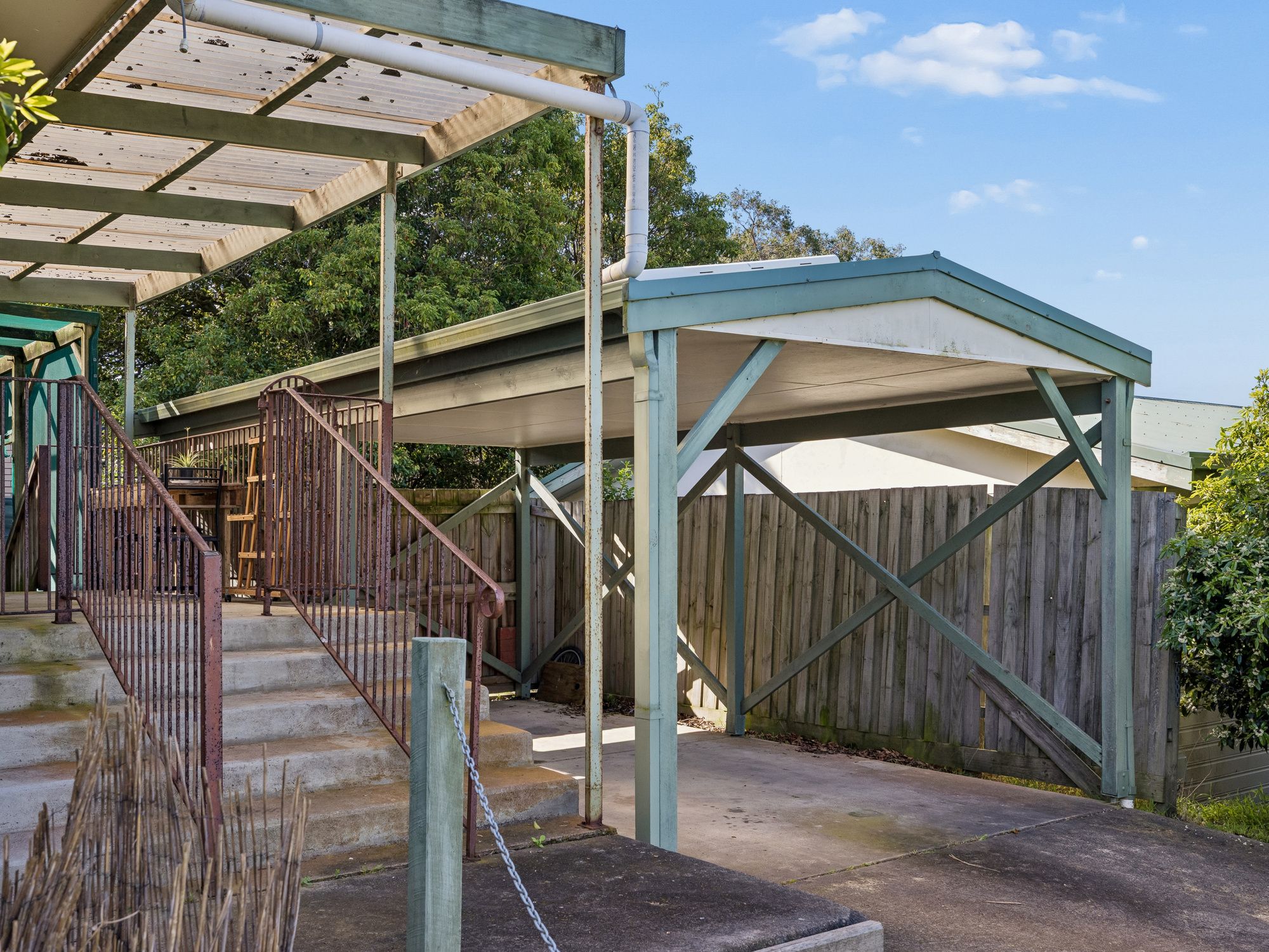 1/9 Merrin Crescent — photo 15 of 20