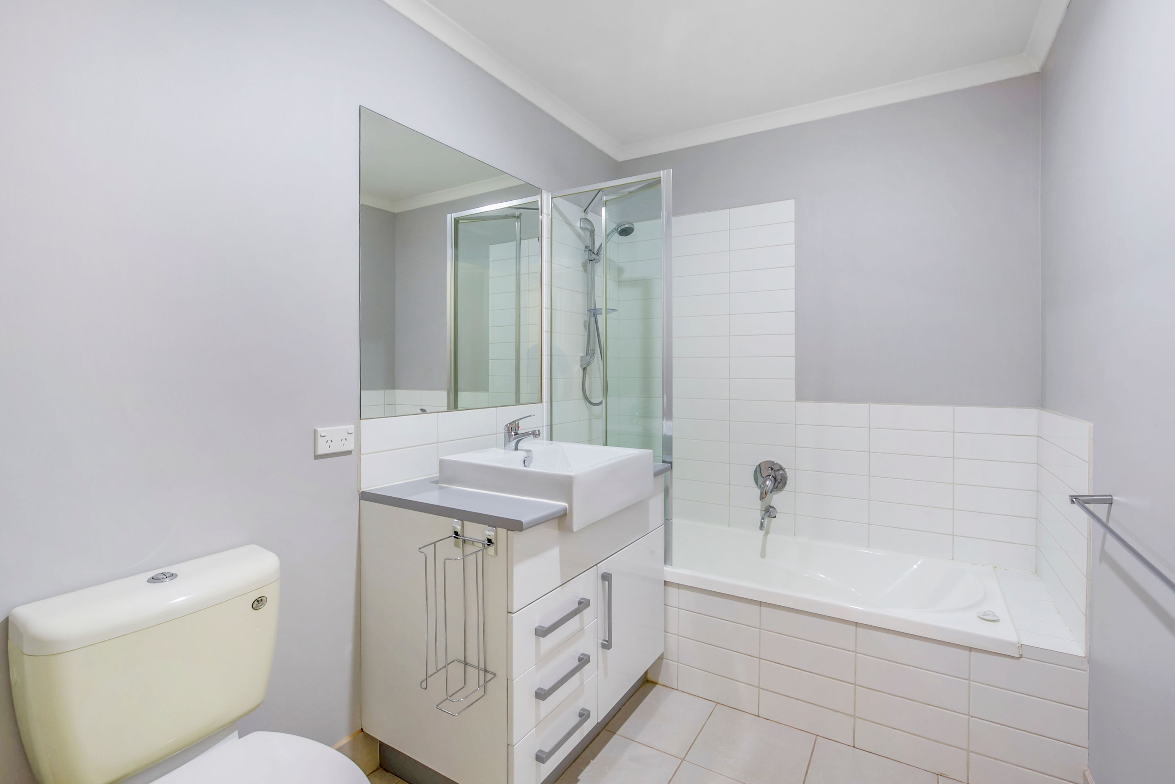 2/24-26 Robinia Street, Frankston, VIC 3199