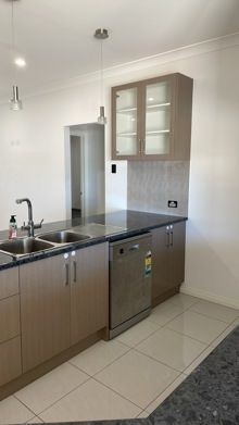 10 Heath Drive, Clare, SA 5453