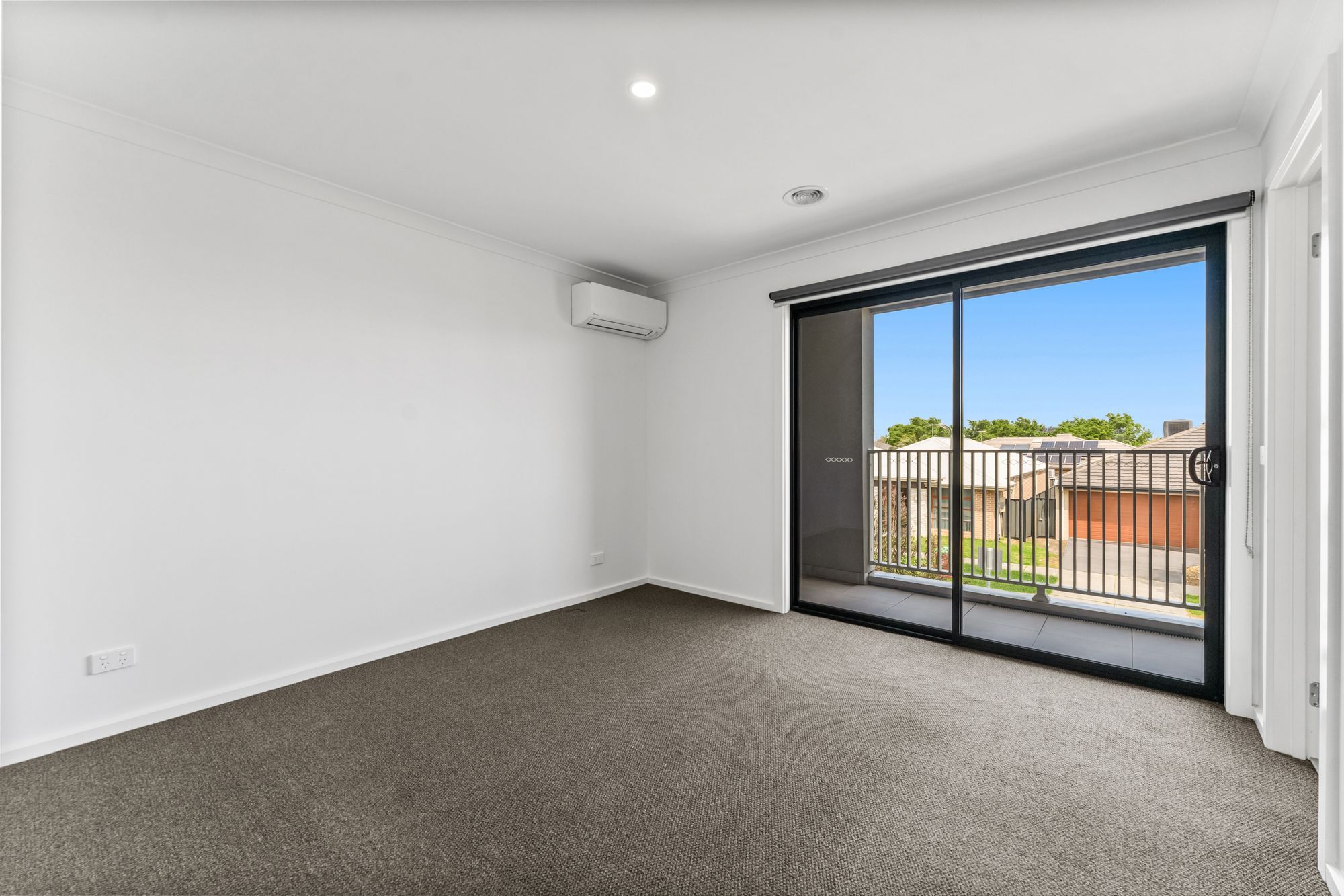 3 Rhynhurst Street — photo 7 of 16