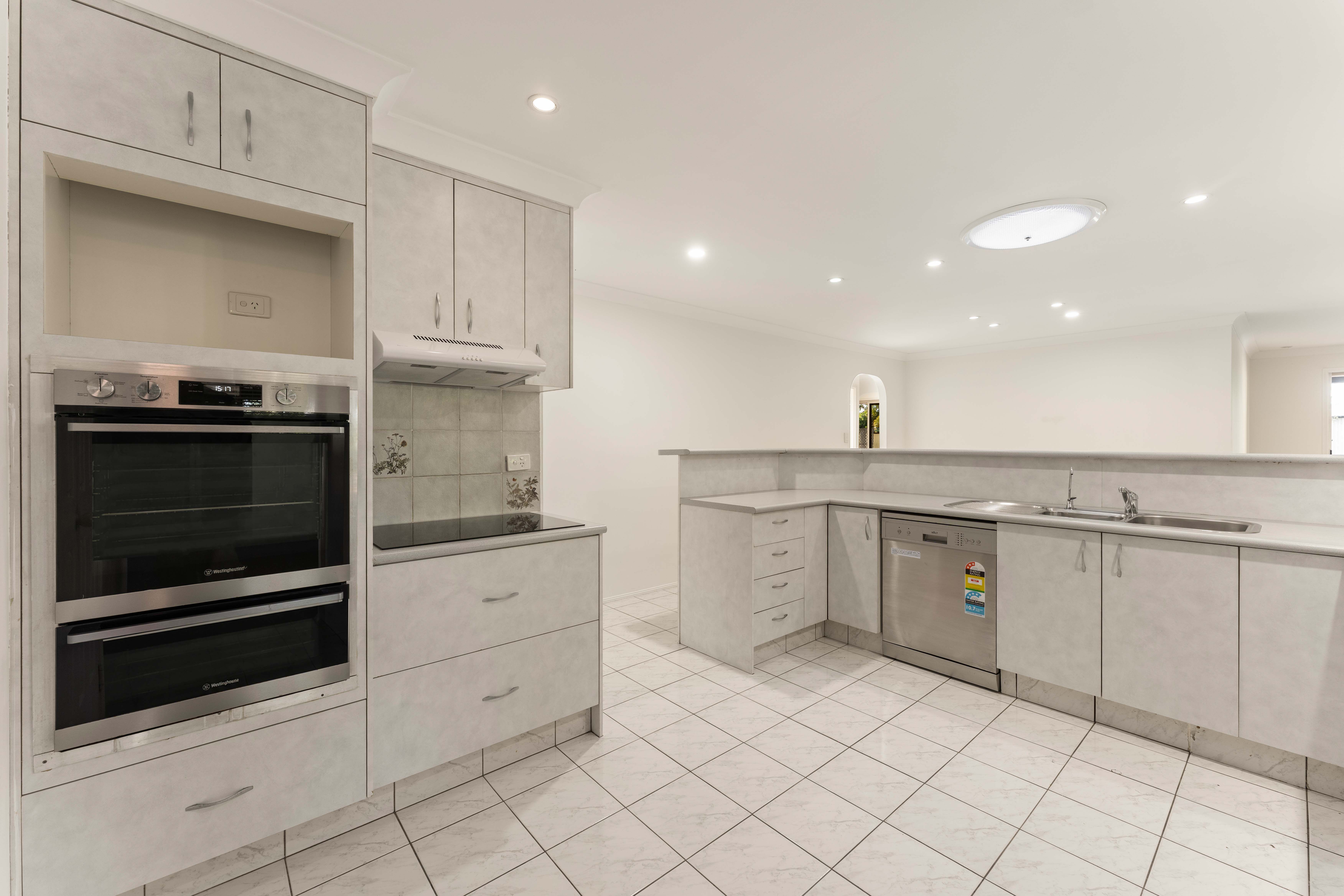 103 Fleet Street — photo 4 of 22