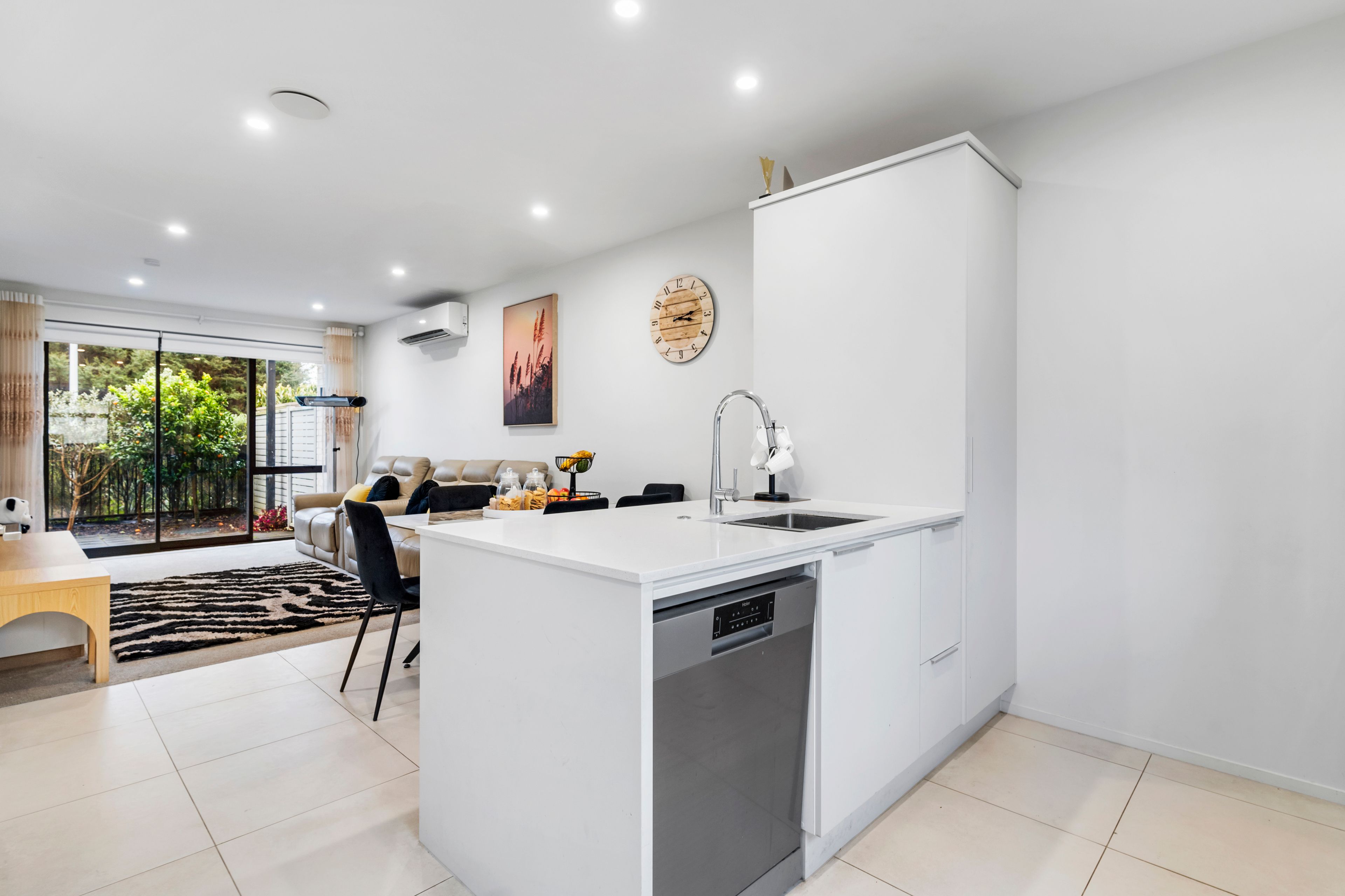 16 Rorida Lane, Flat Bush, Manukau City