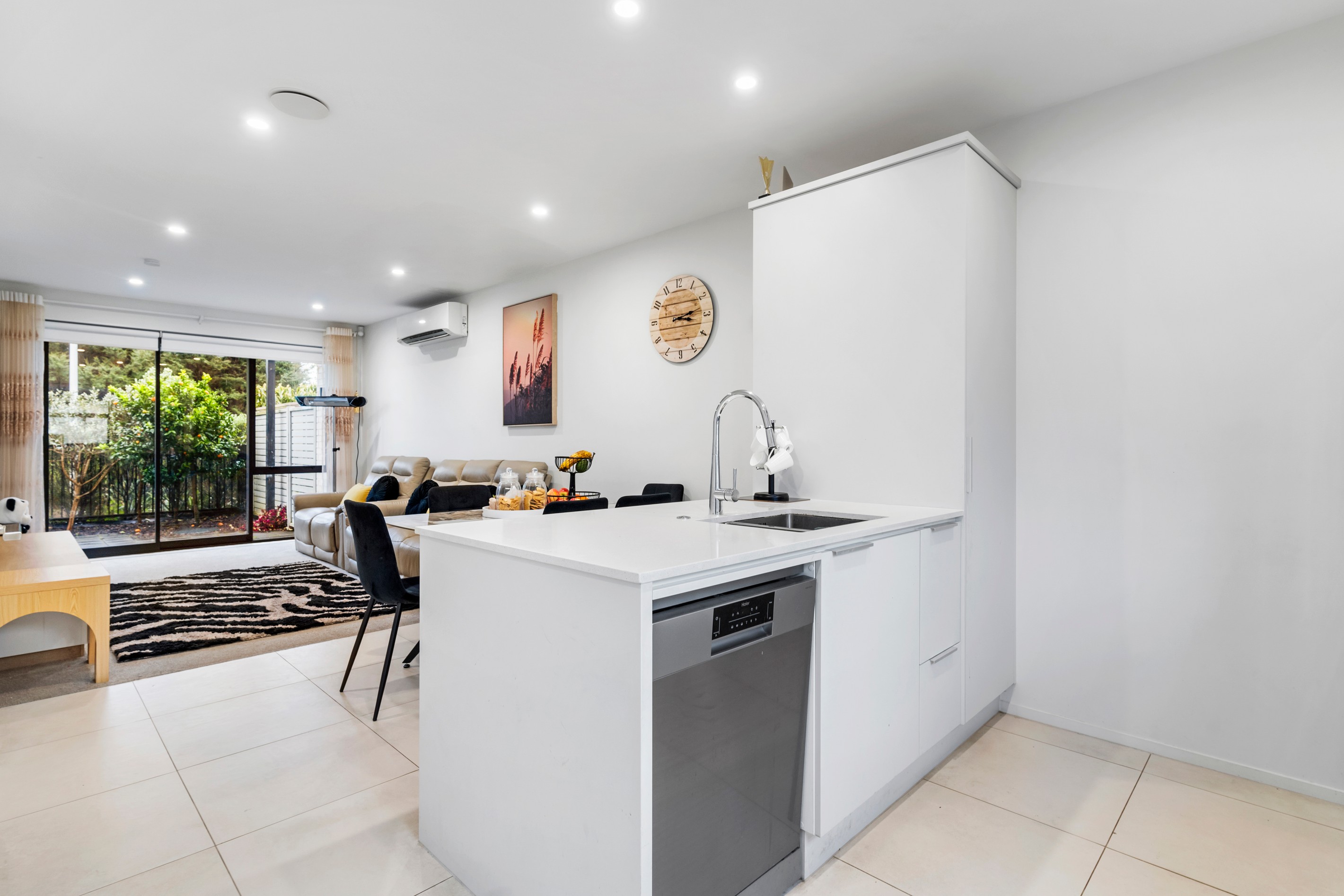 16 Rorida Lane, Flat Bush, Manukau City