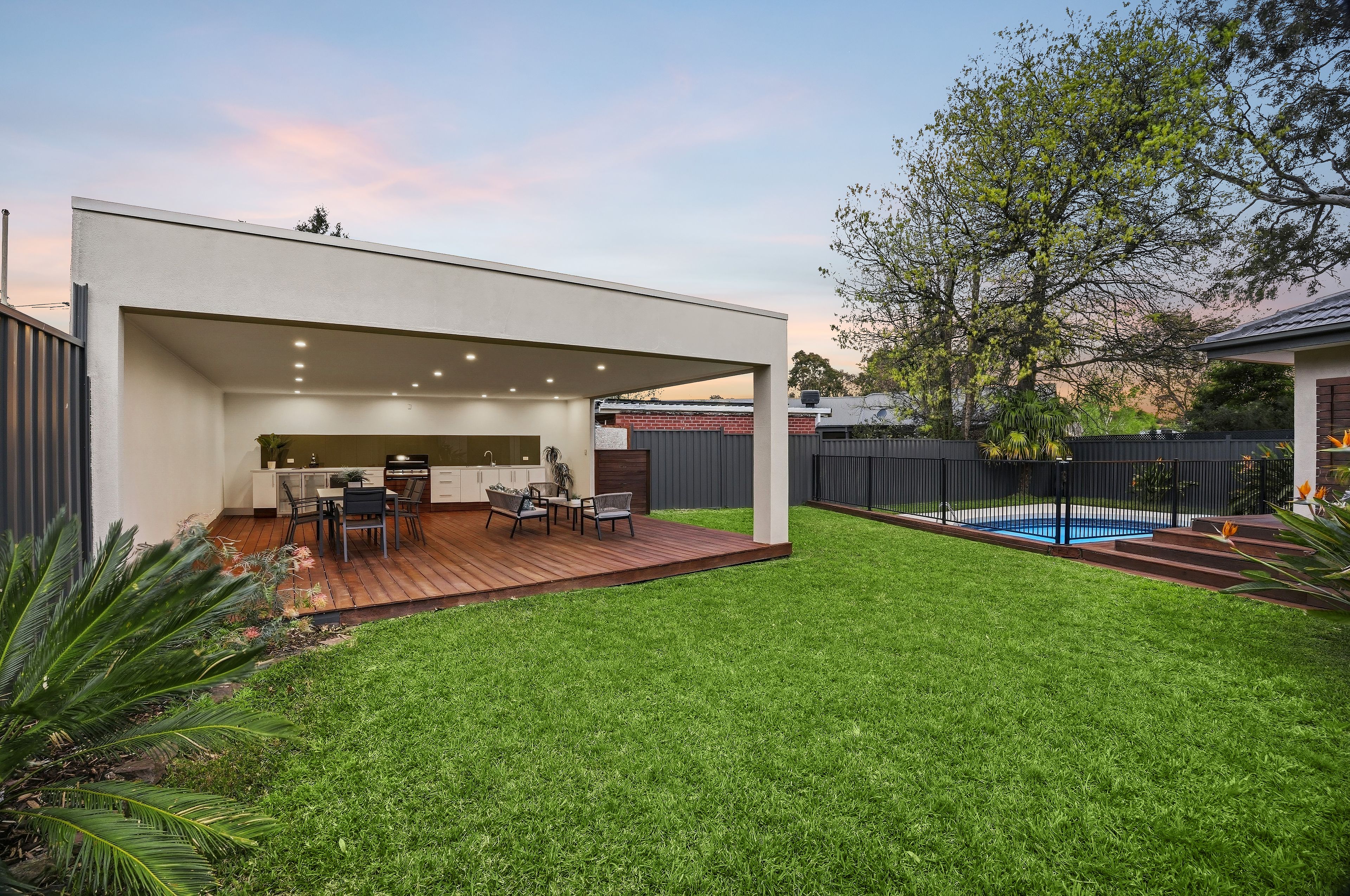 130 Somers Avenue — photo 4 of 15