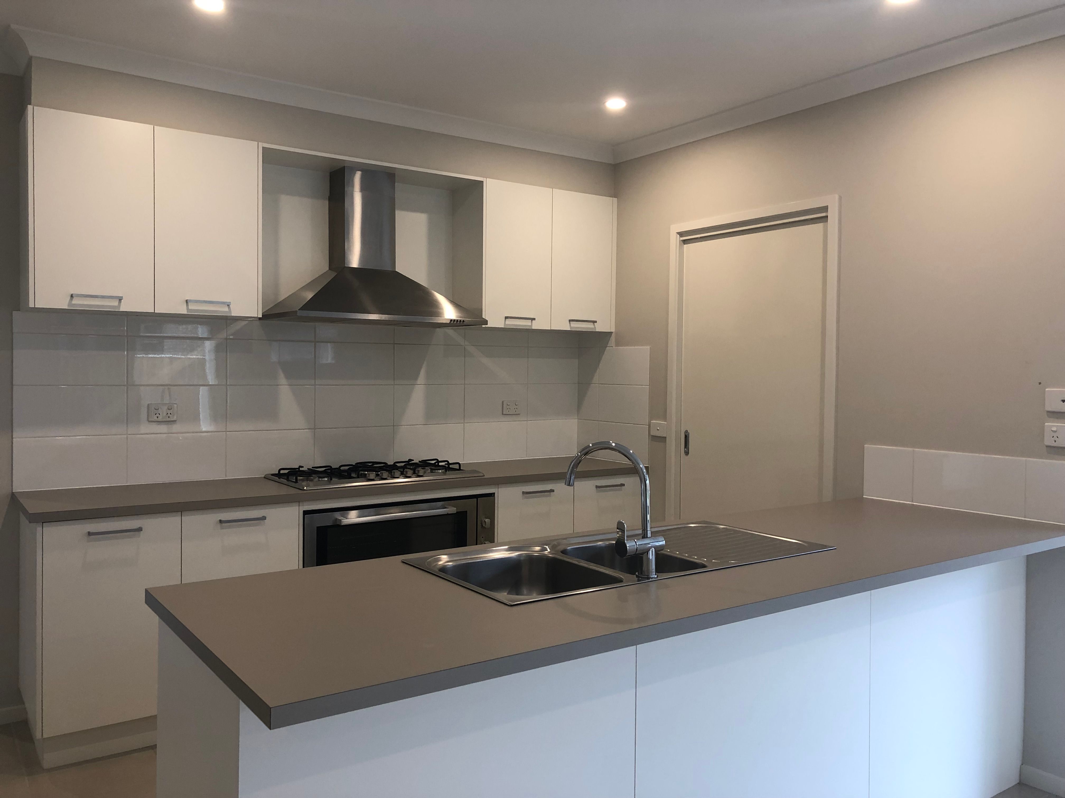 62 Castillo Avenue, Clyde North, VIC 3978