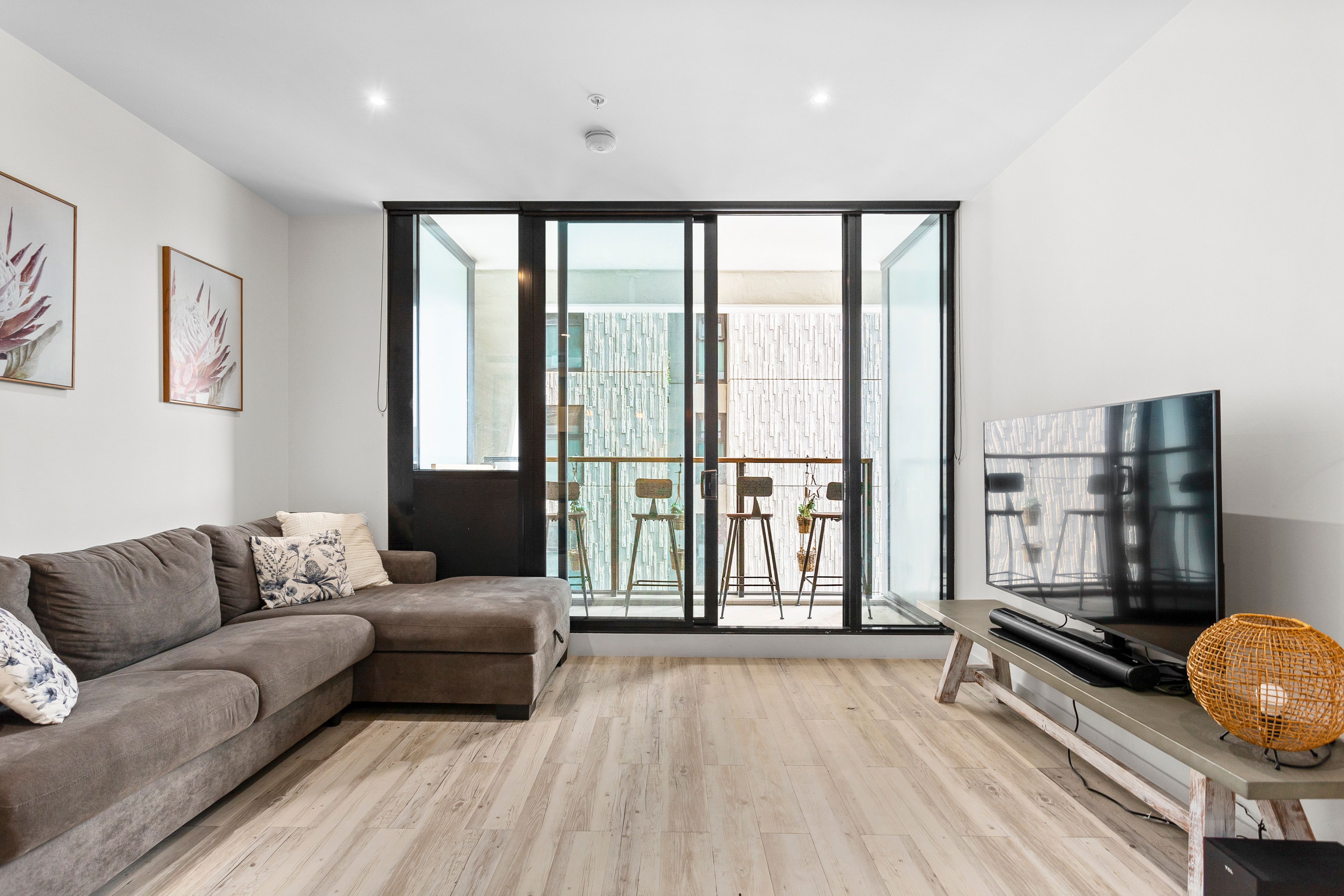 2201/135 City Road, Southbank, VIC 3006