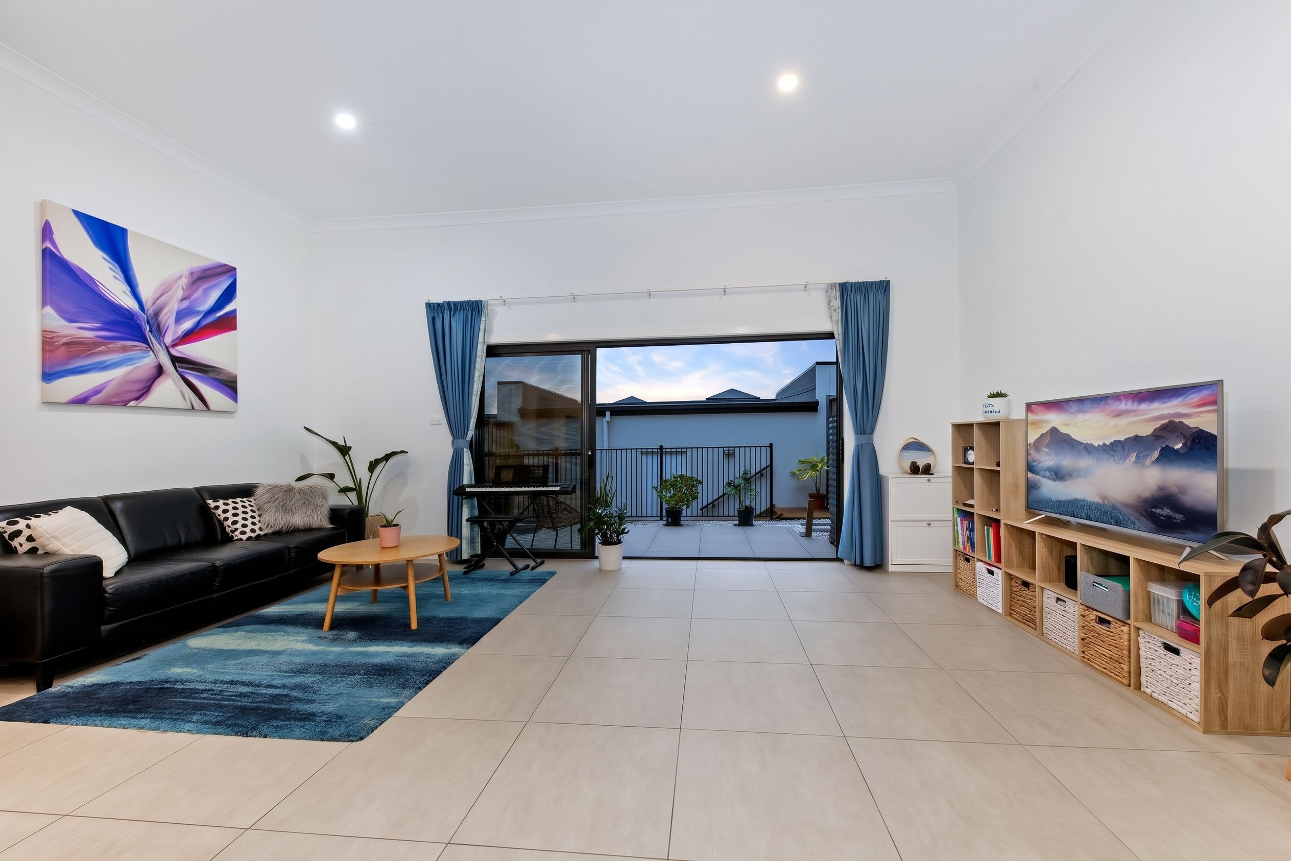 30 Lillyana Street — photo 3 of 11