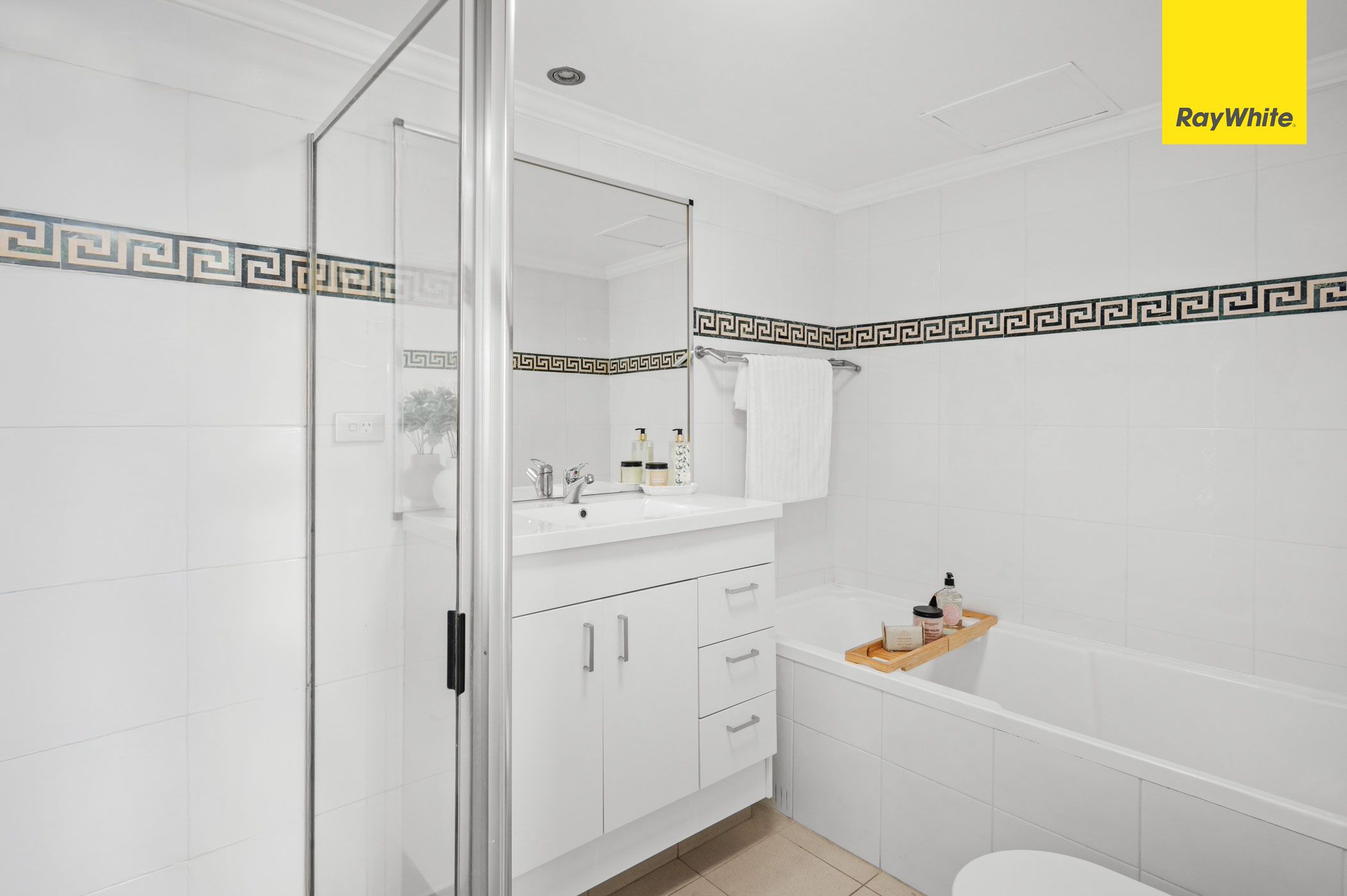 140A/14 Brown Street — photo 4 of 9