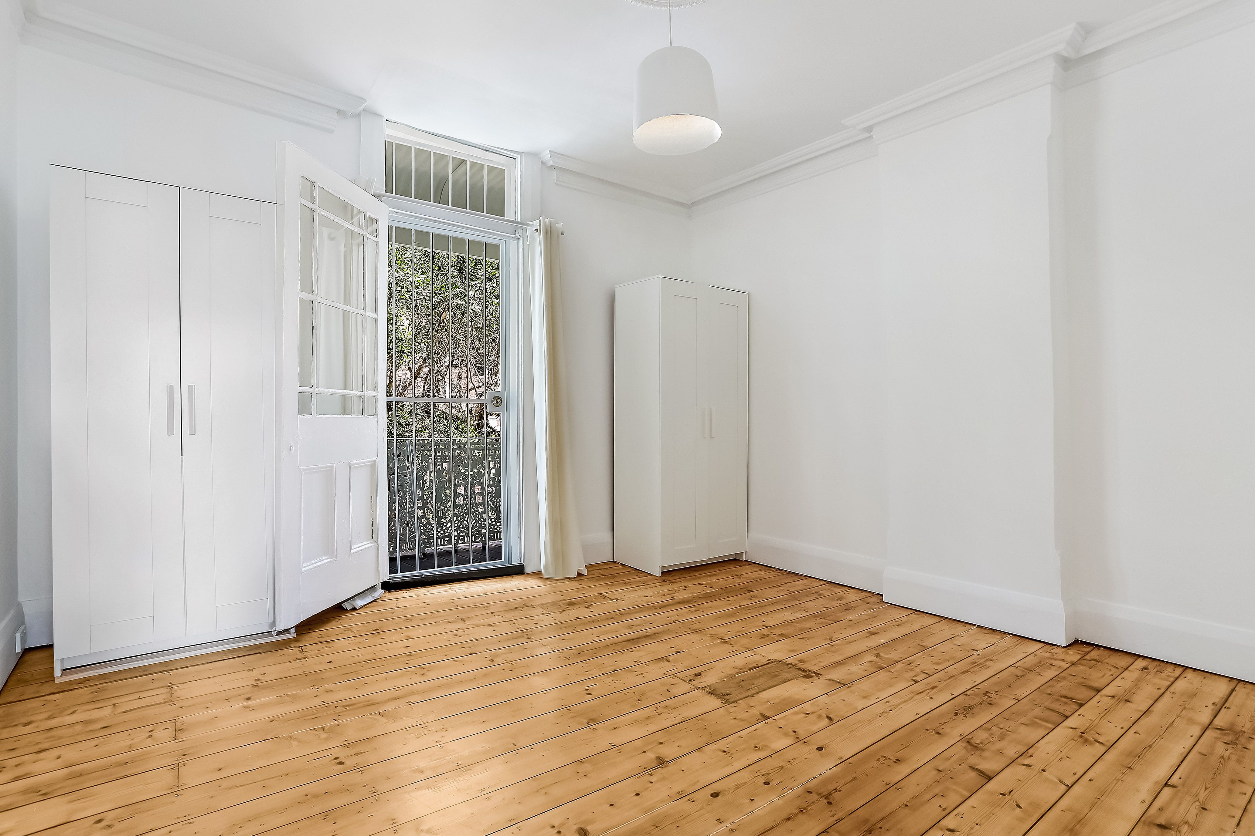 63 Young Street — photo 4 of 5