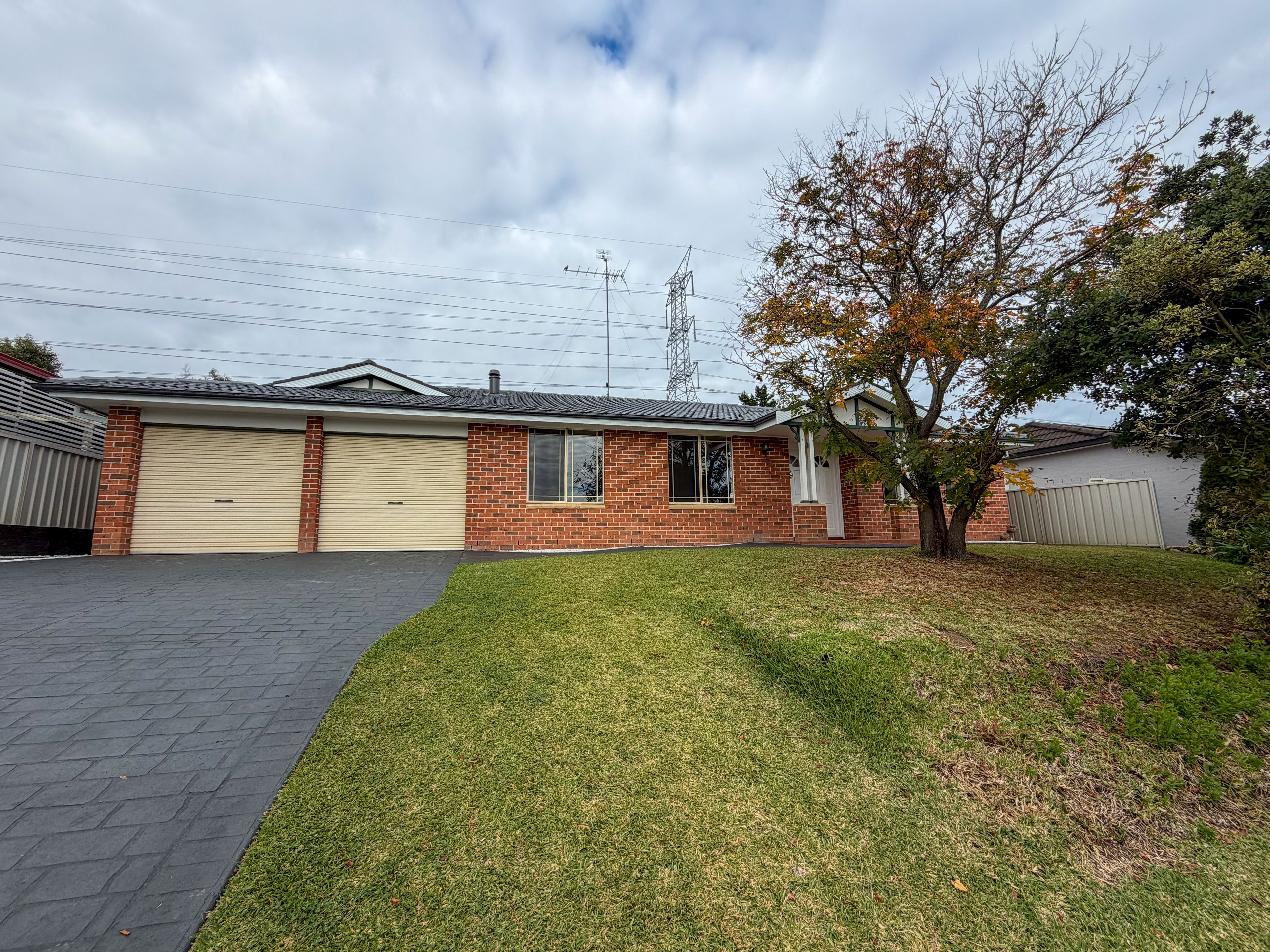16 Yellow Gum Close, Glenmore Park, NSW