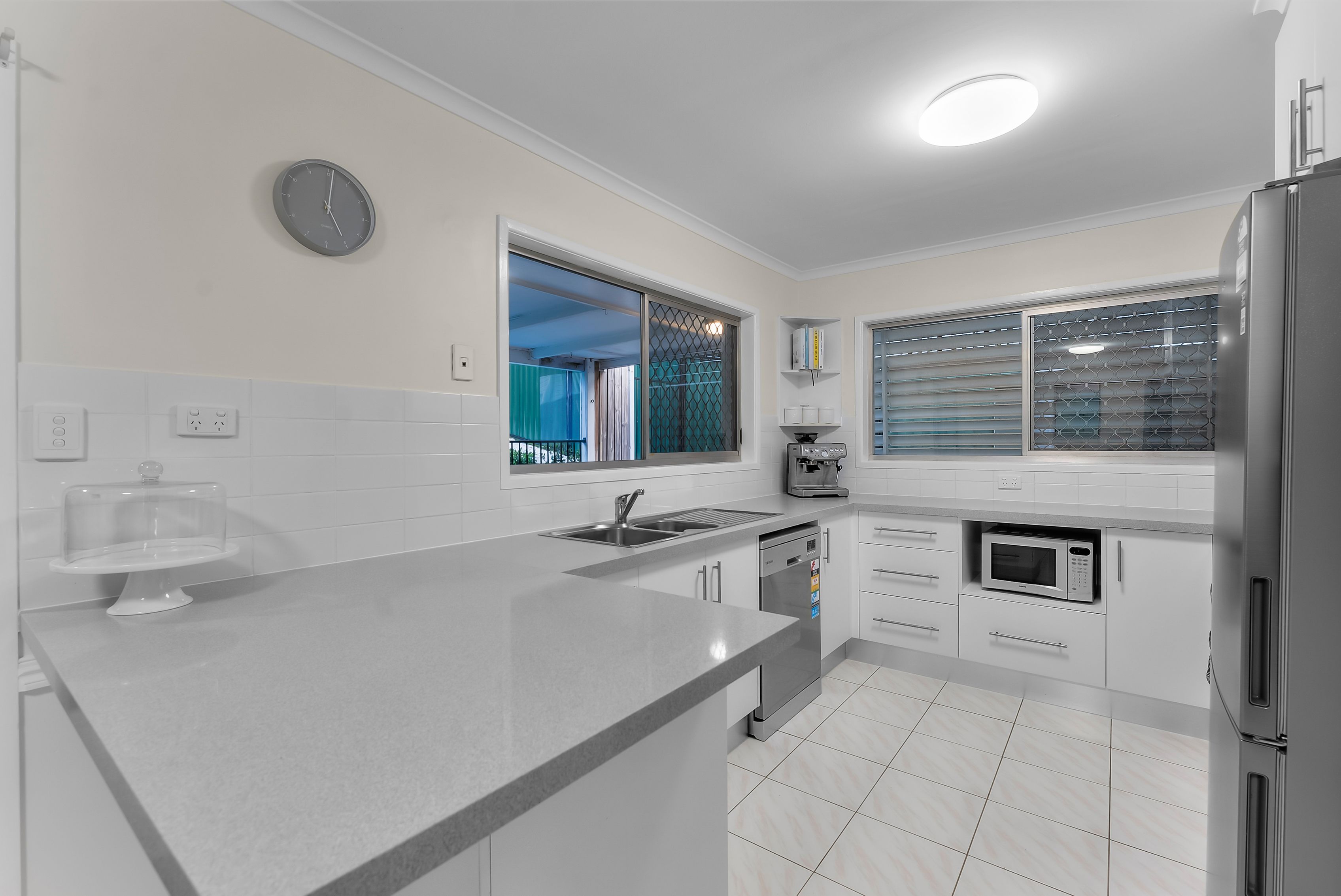 10 Tristania Street — photo 4 of 16