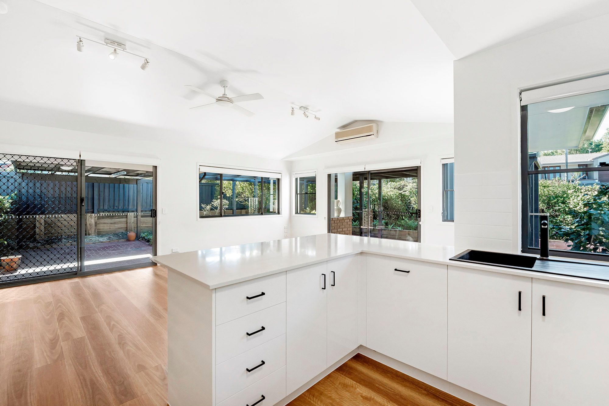 2 Tiffany Way, Robina, QLD 4226