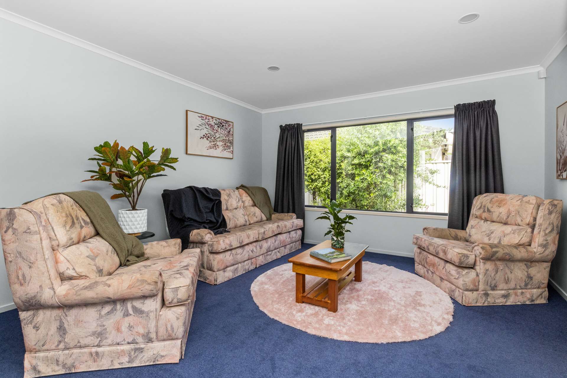 1 Thode Place photo 7