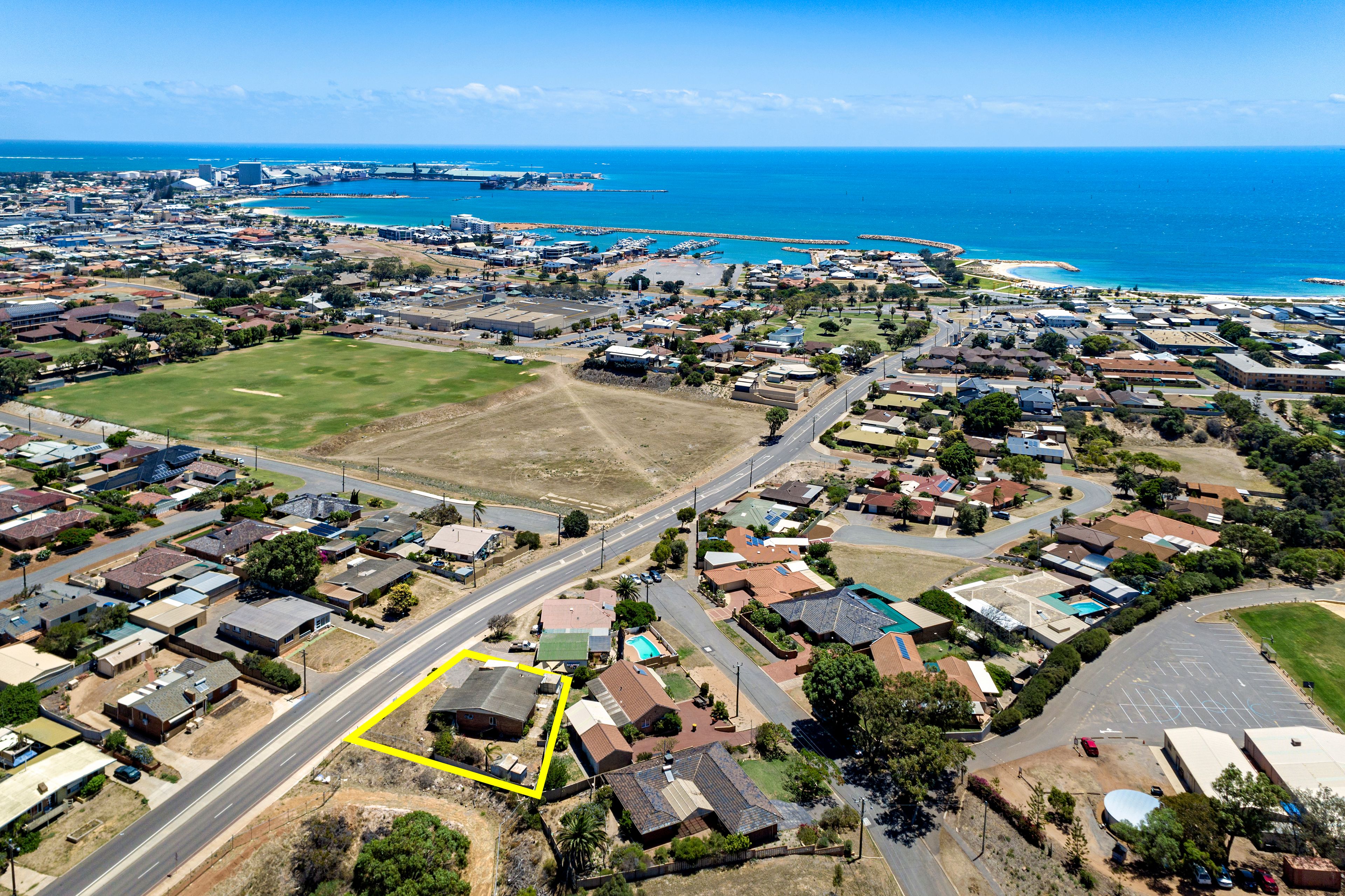 41 Phelps Street, Wonthella, WA 6530