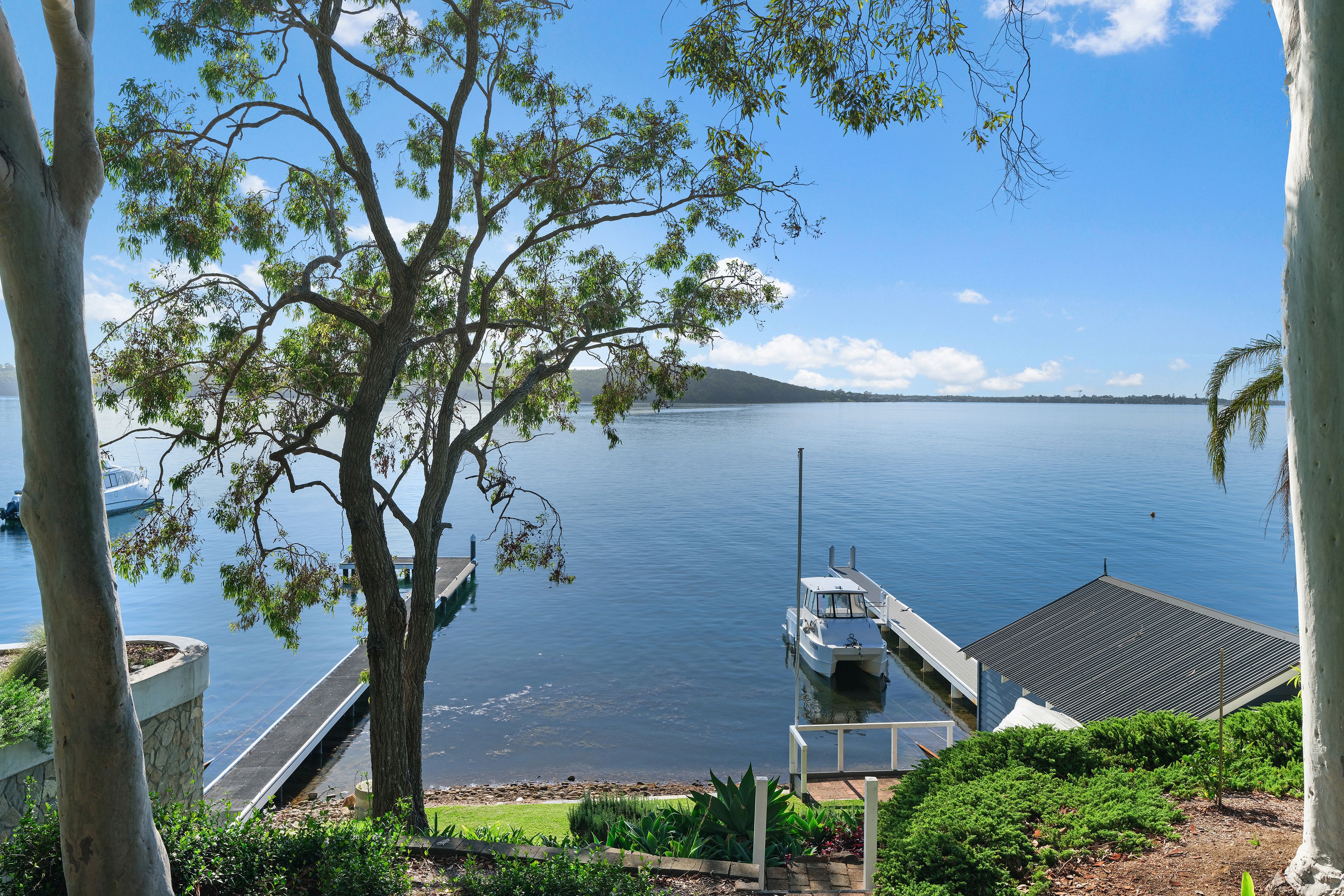 90 Skye Point Road, Coal Point, NSW 2283