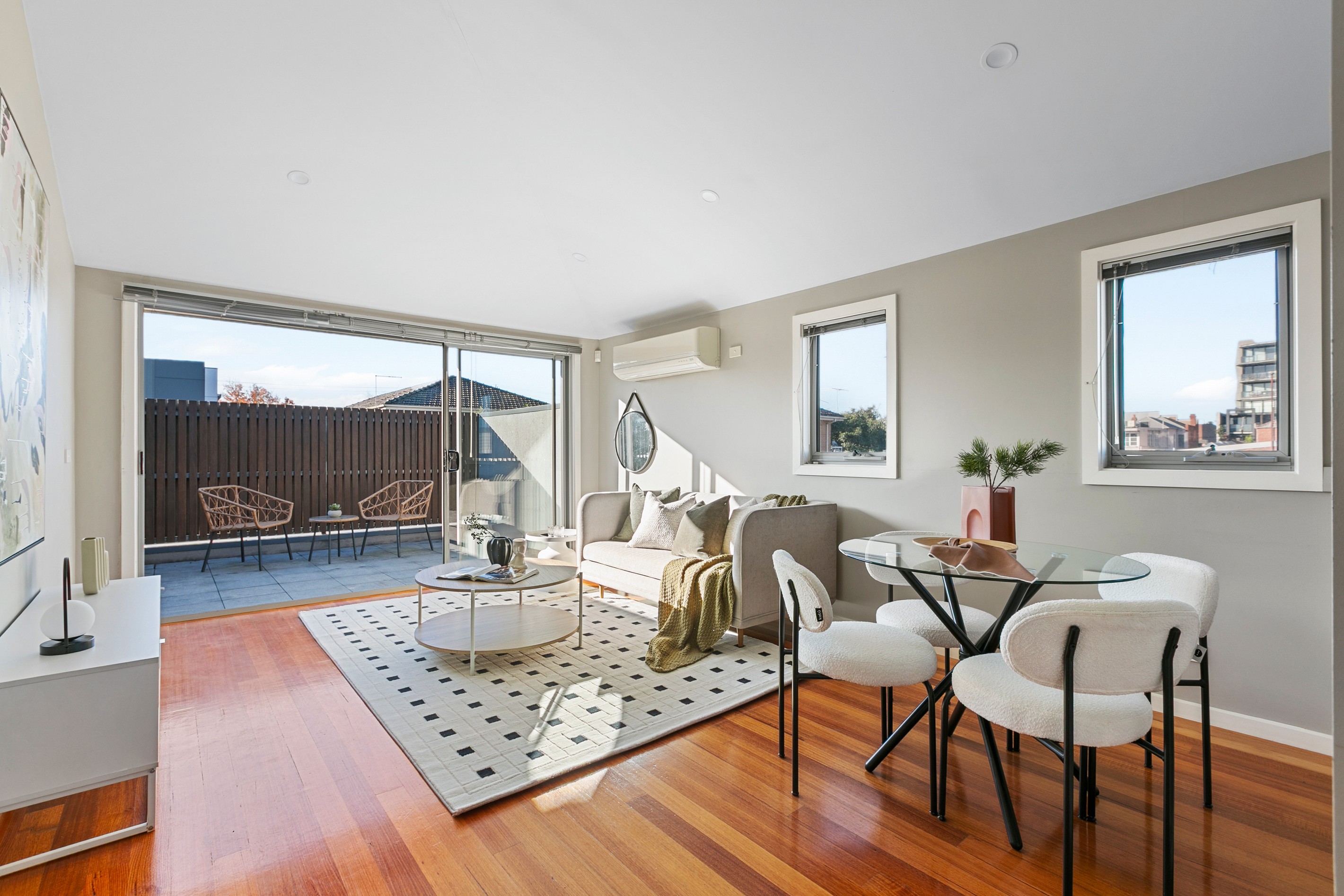 2/16 Shaftesbury Parade, Thornbury, VIC 3071