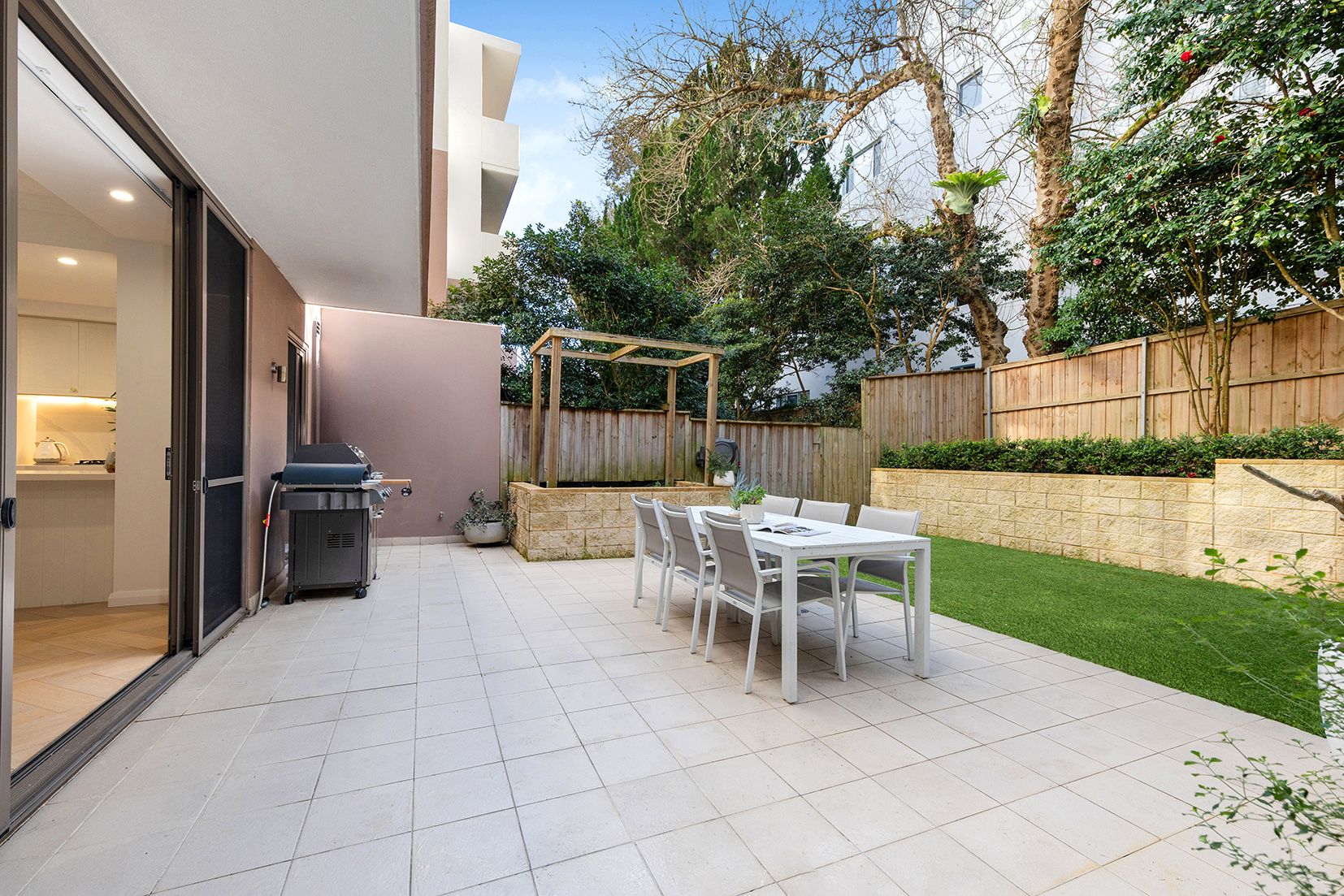 21/30-34 Stanley Street — photo 3 of 10