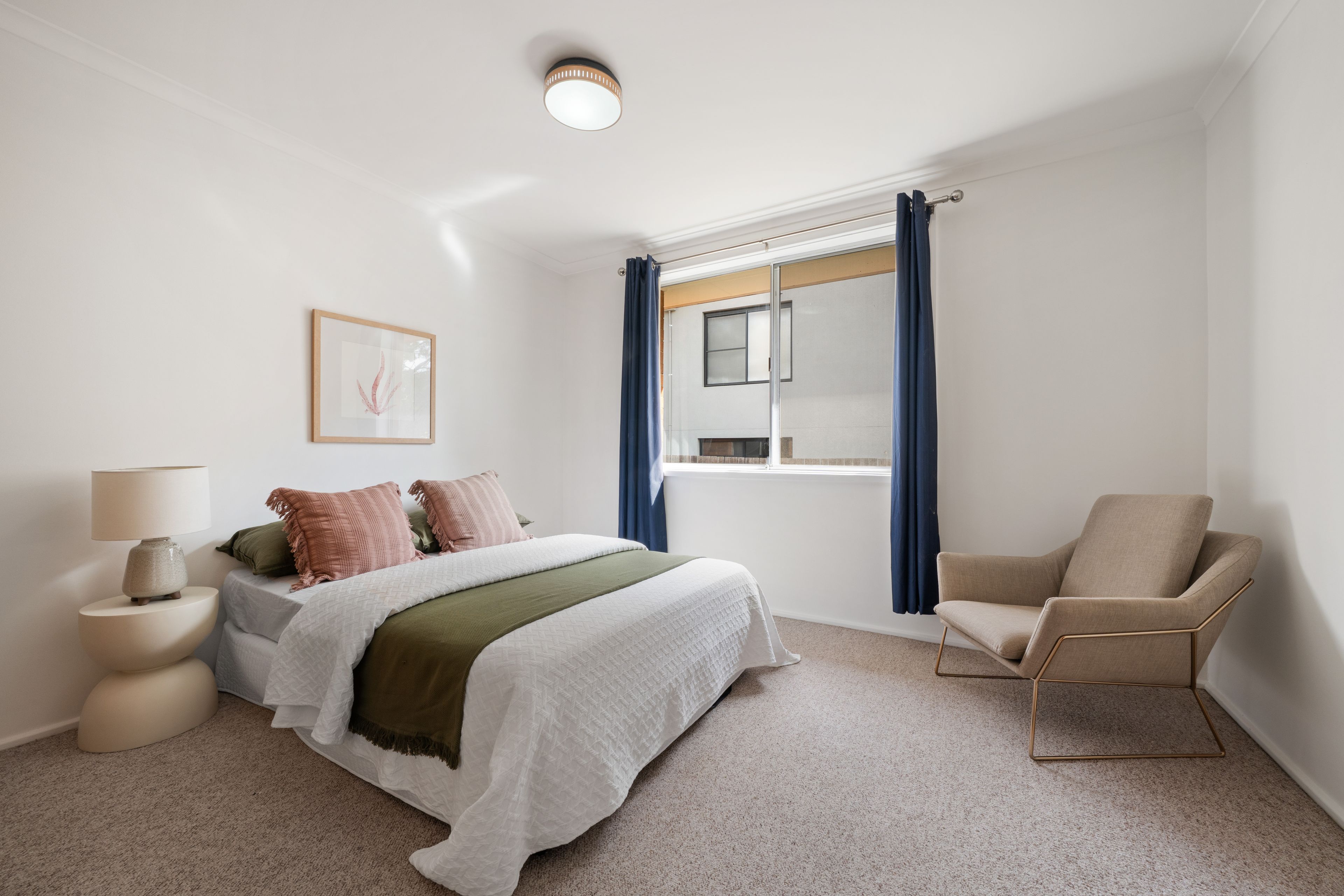 3 Bathurst Place — photo 8 of 17