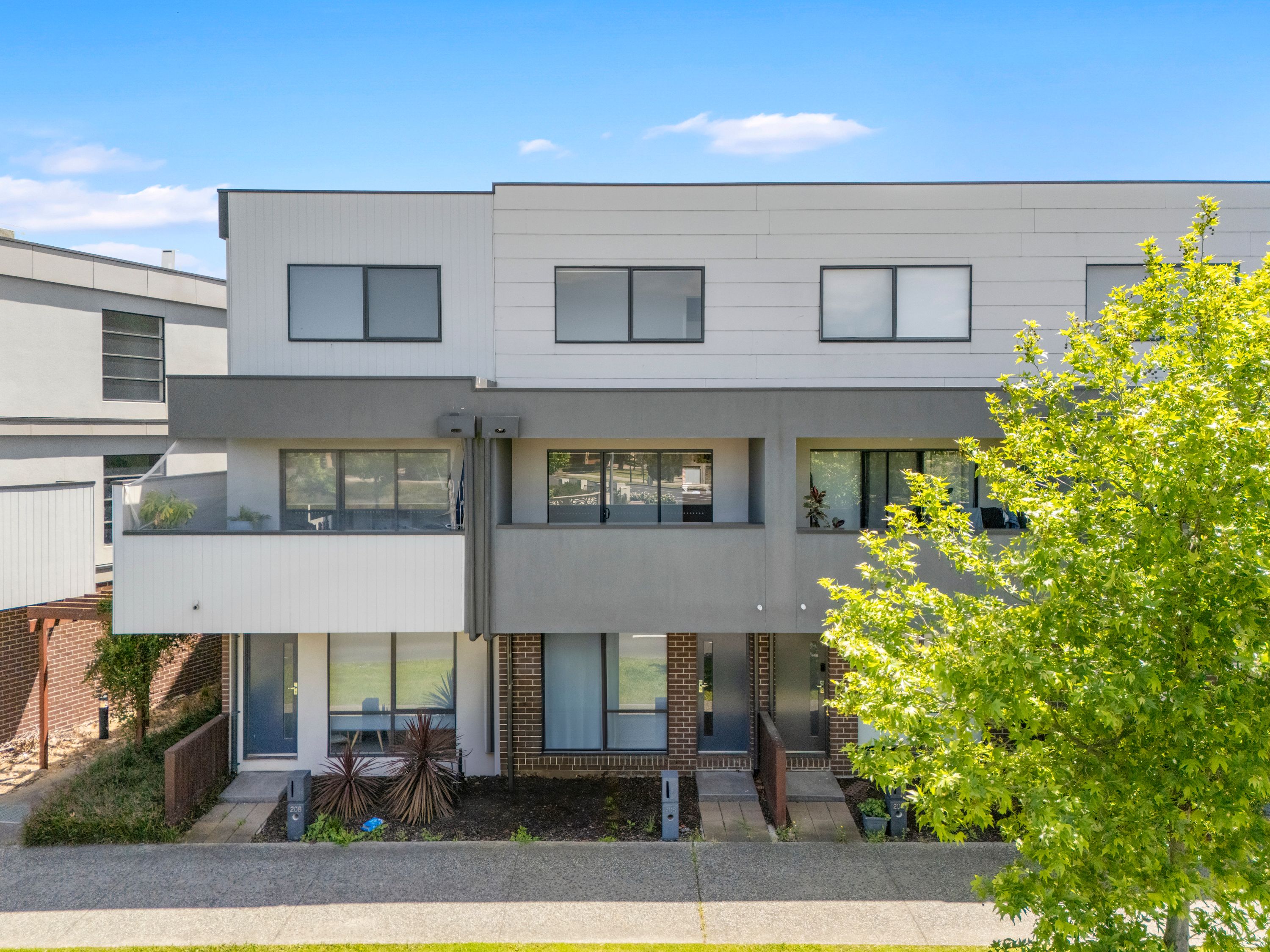 206 Henry Road, Pakenham, VIC 3810