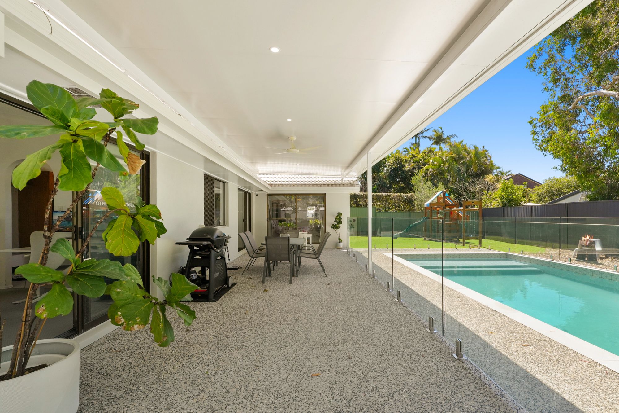 6 Cottesloe Drive, Robina, QLD 4226