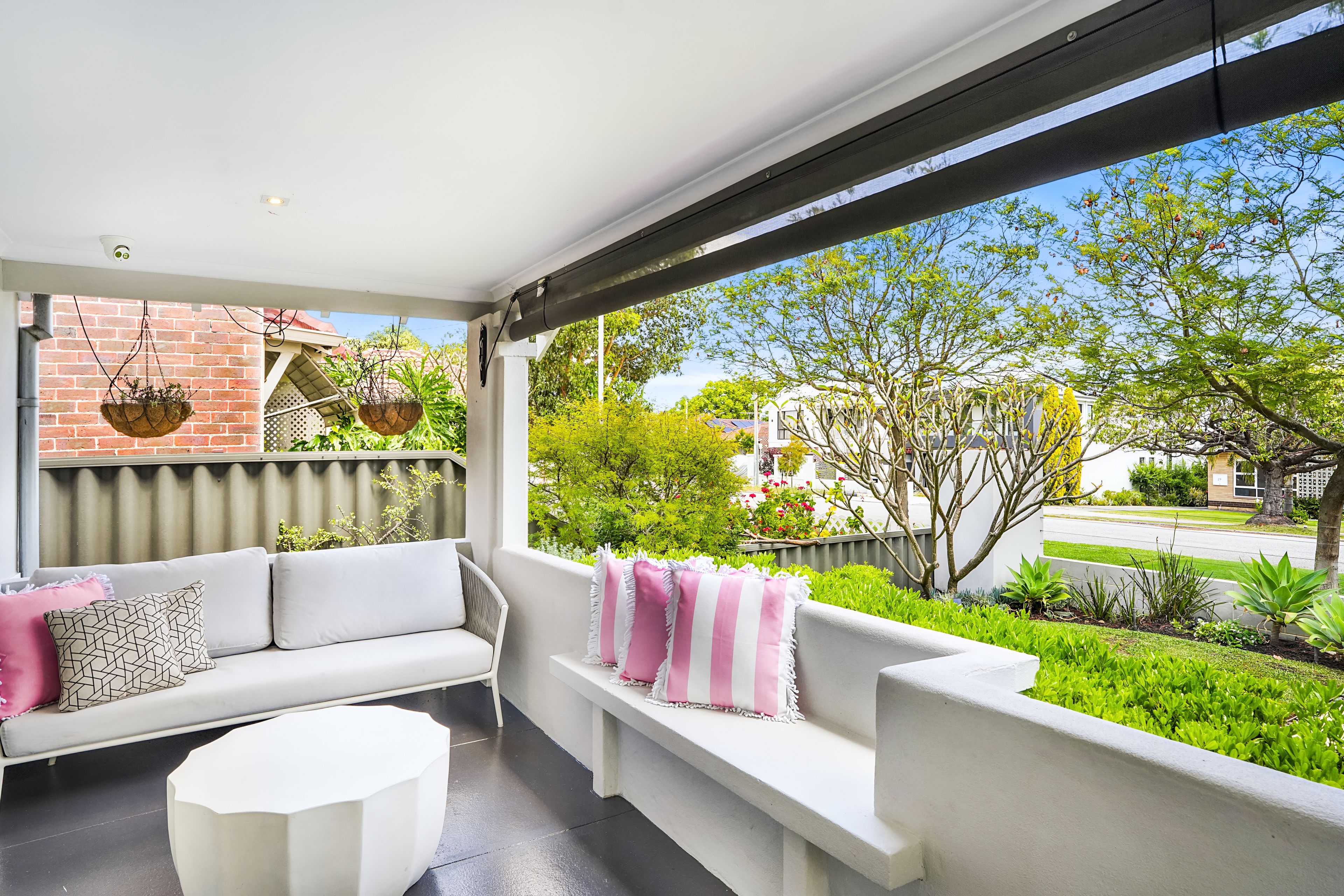 32 Buxton Street — photo 4 of 30
