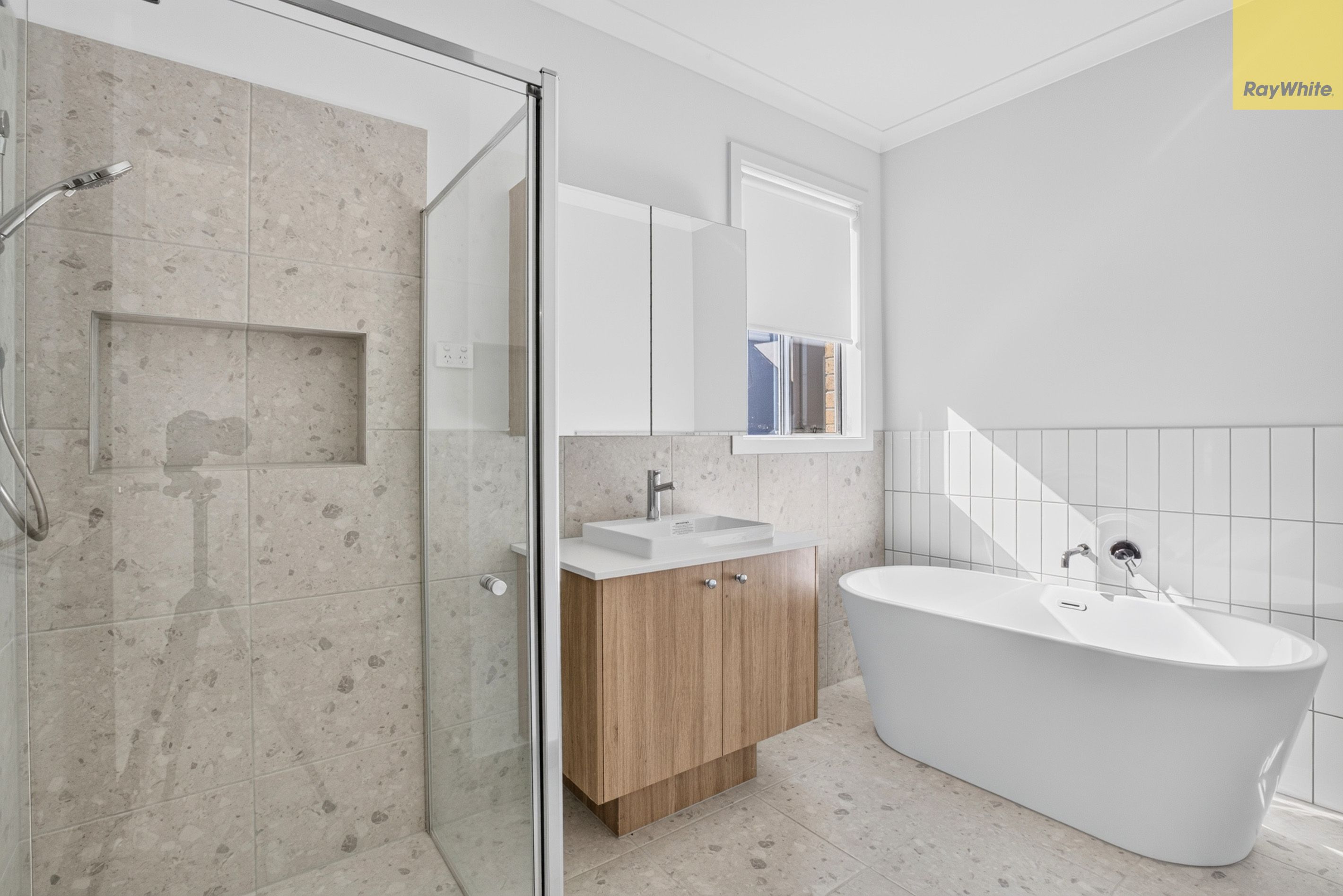 8 Garrong Street — photo 12 of 13