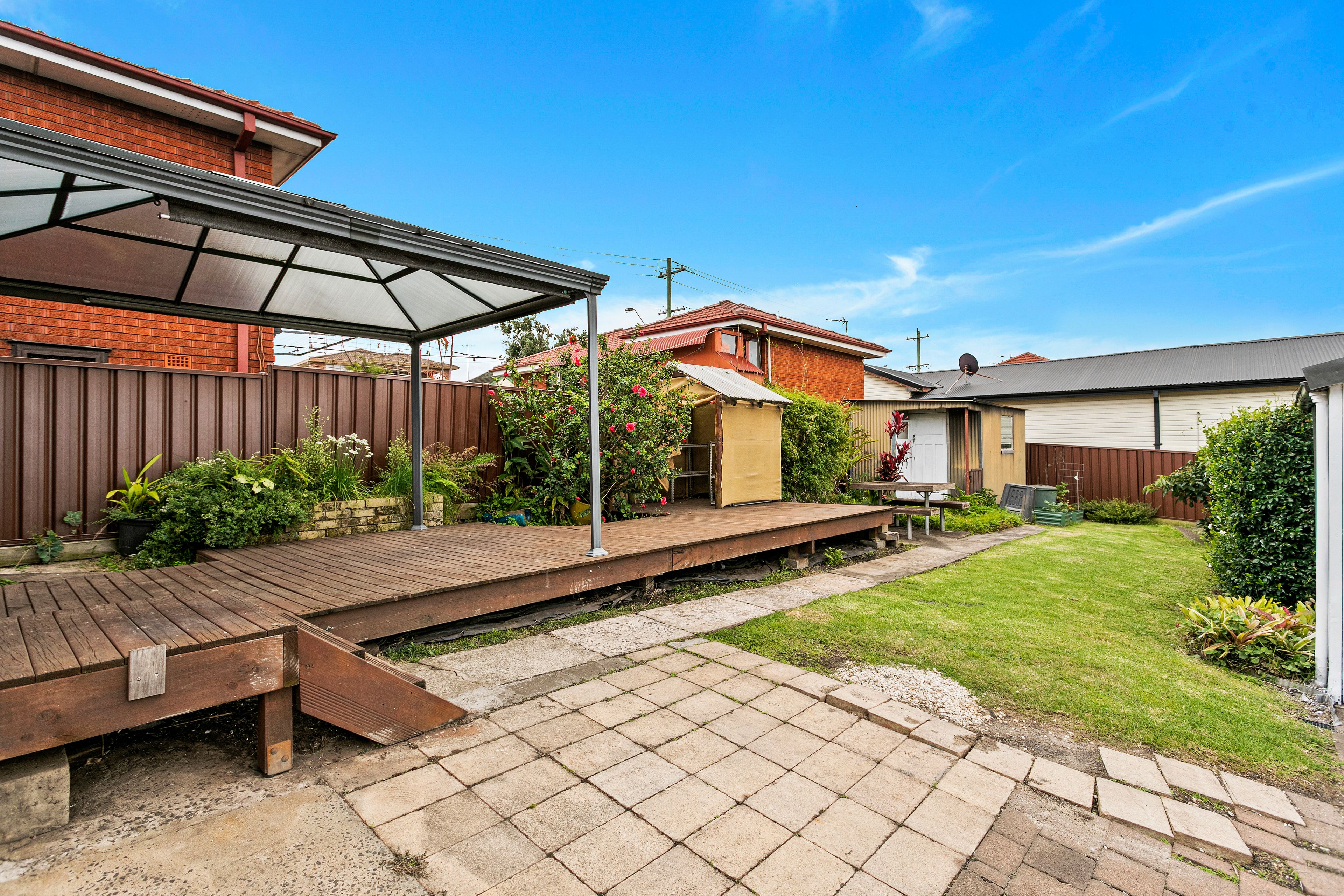 196 Flagstaff Road, Lake Heights, NSW 2502