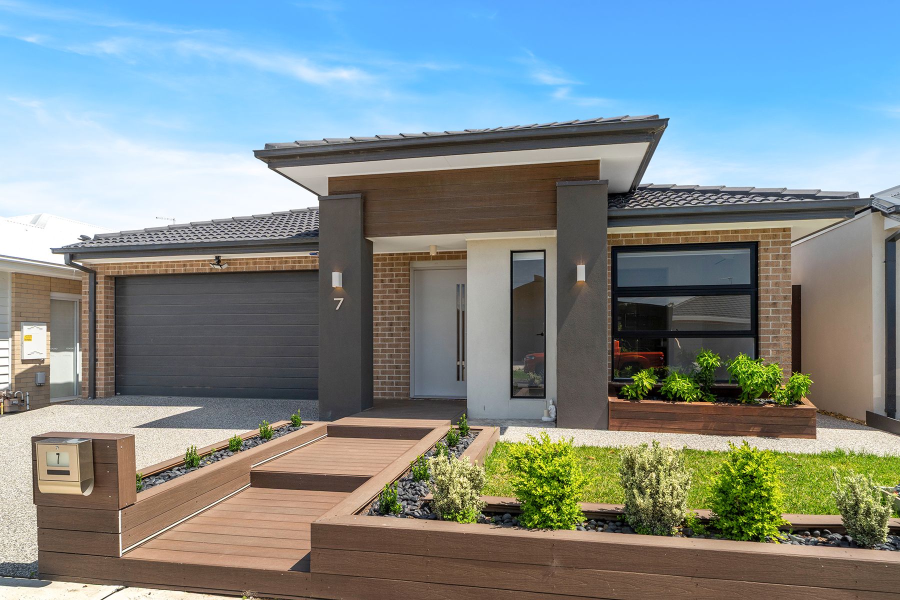 7 Magnolia Crescent — photo from Ray White Craigieburn