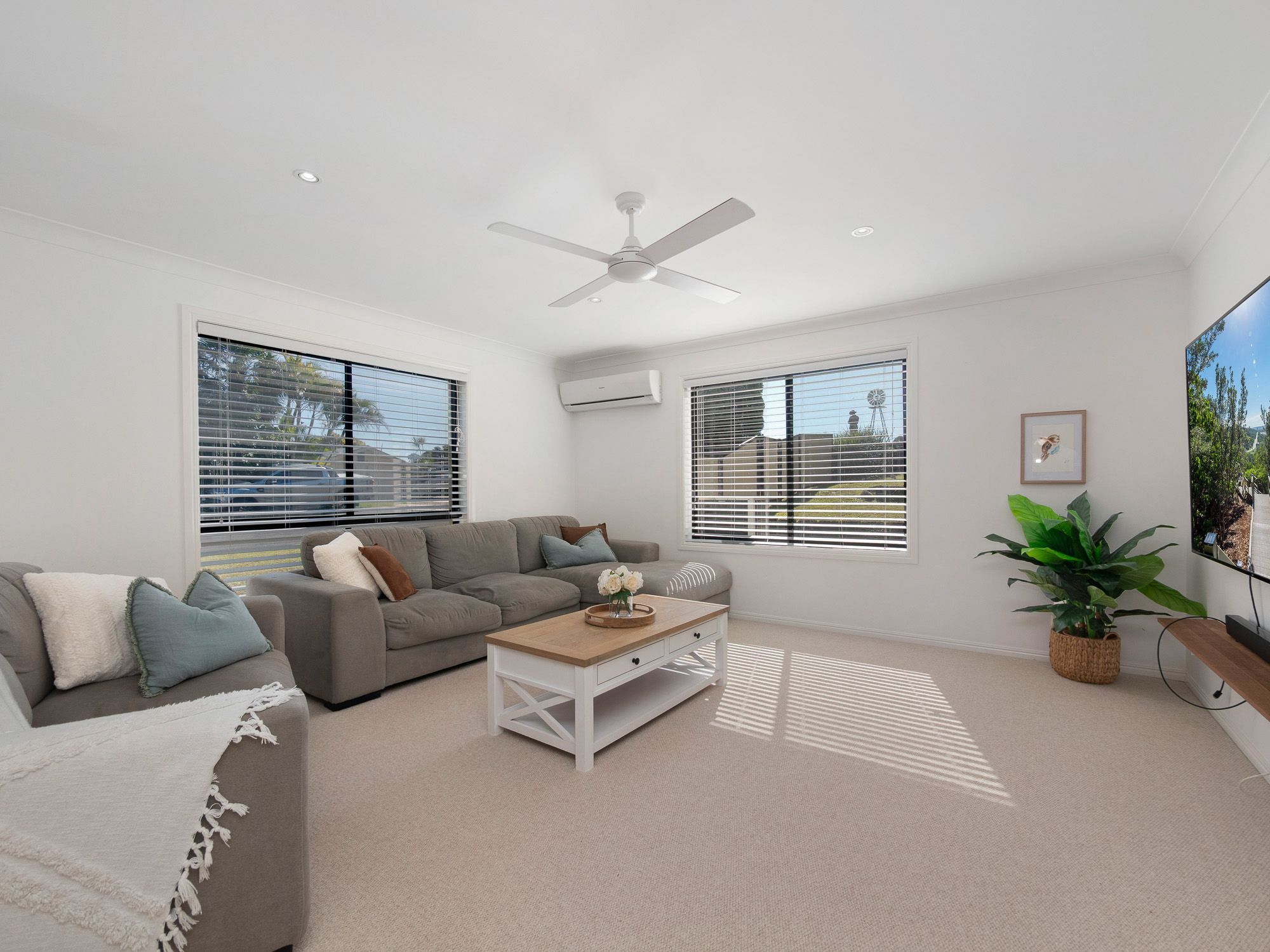 32 Kookaburra Terrace — photo 4 of 24