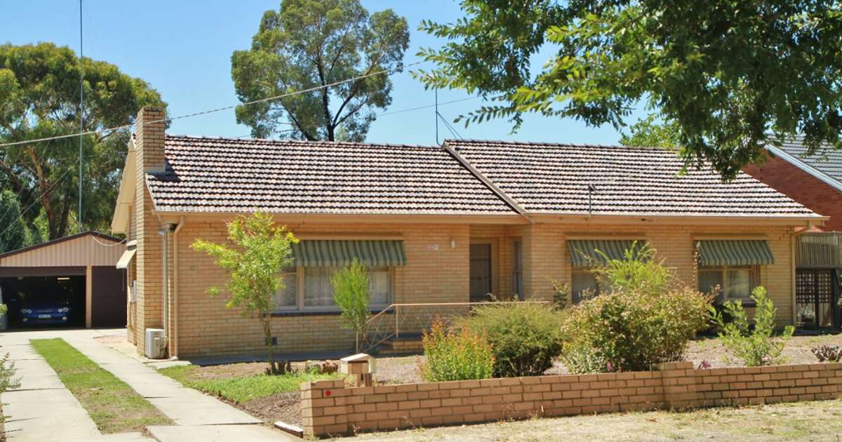 32 Ebden Street Heathcote VIC 3523 Sold House Ray 32 Ebden Street Heathcote VIC 3523 Sold House Ray