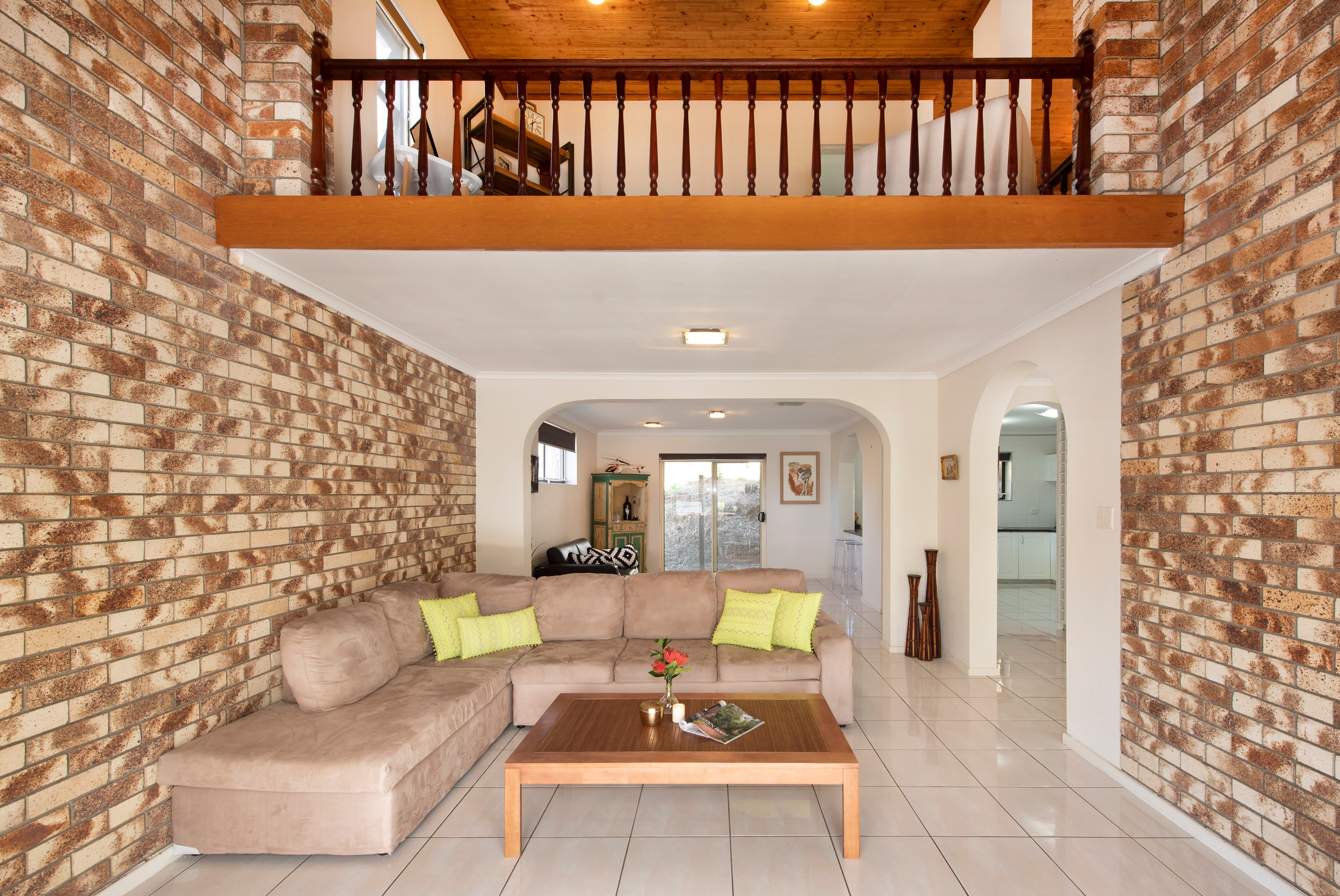 21 Hillock Street, Coorparoo, QLD 4151
