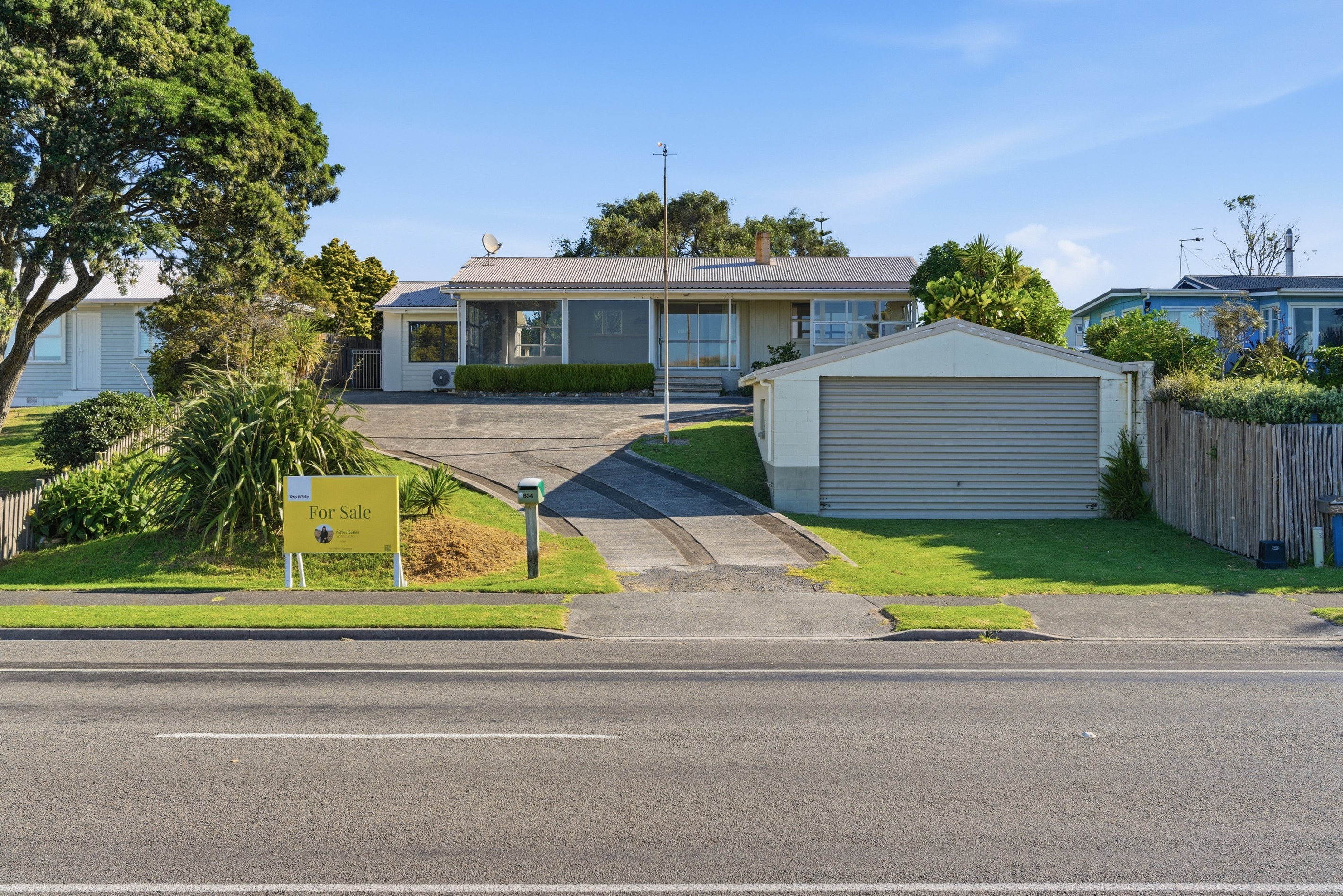 684 Papamoa Beach Road, Papamoa Beach, Tauranga City